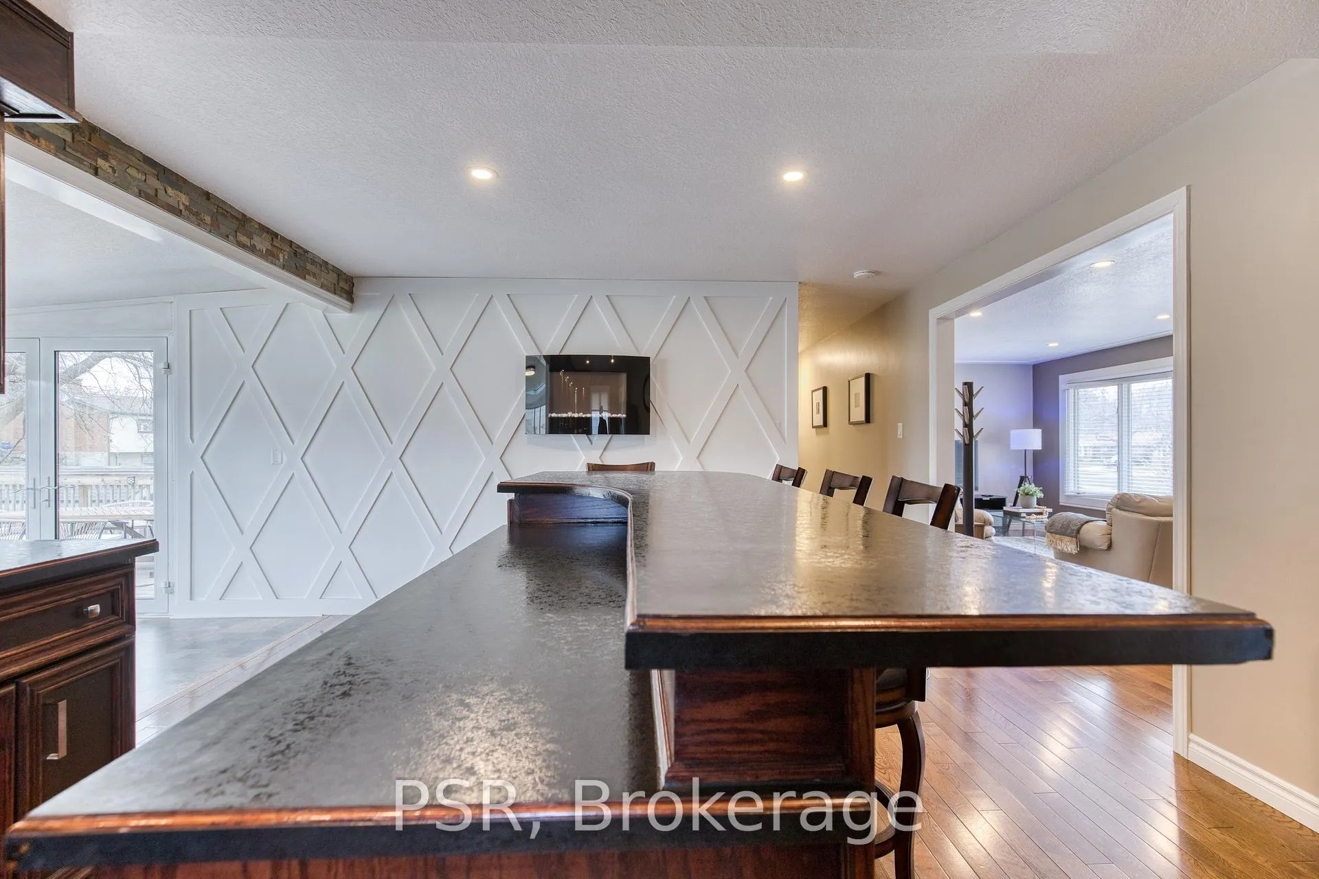 Photo 18 of 24 Burbank Road, Kitchener — HOMEH