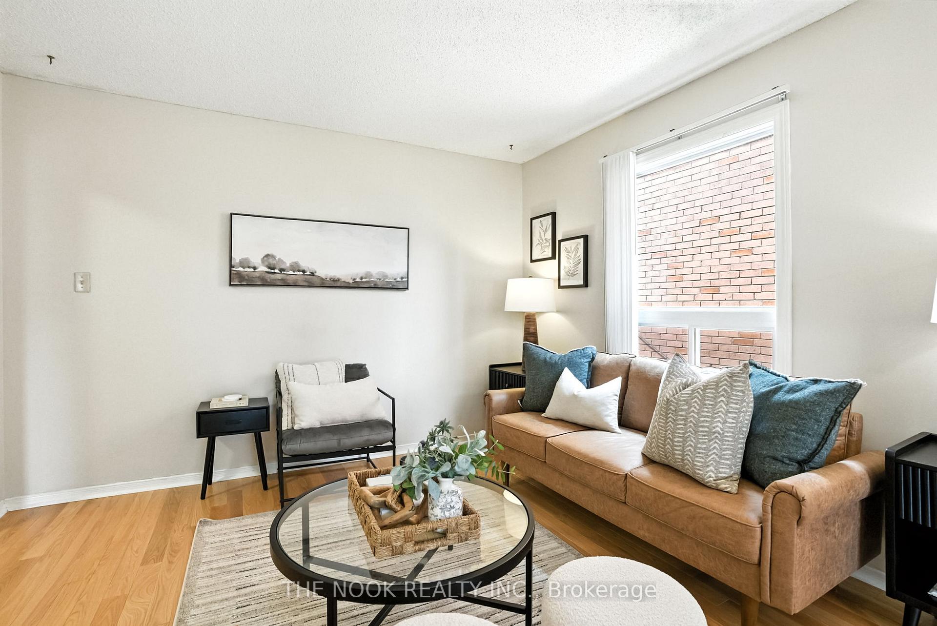Photo 13 of 23 Sharp Crescent, Ajax, Central — HOMEH