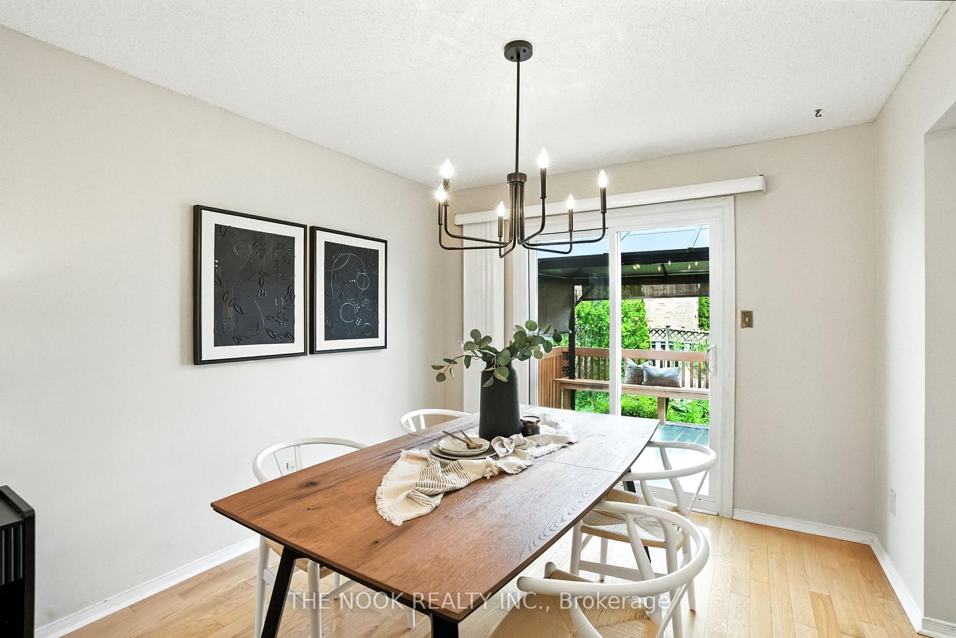 Photo 15 of 23 Sharp Crescent, Ajax, Central — HOMEH