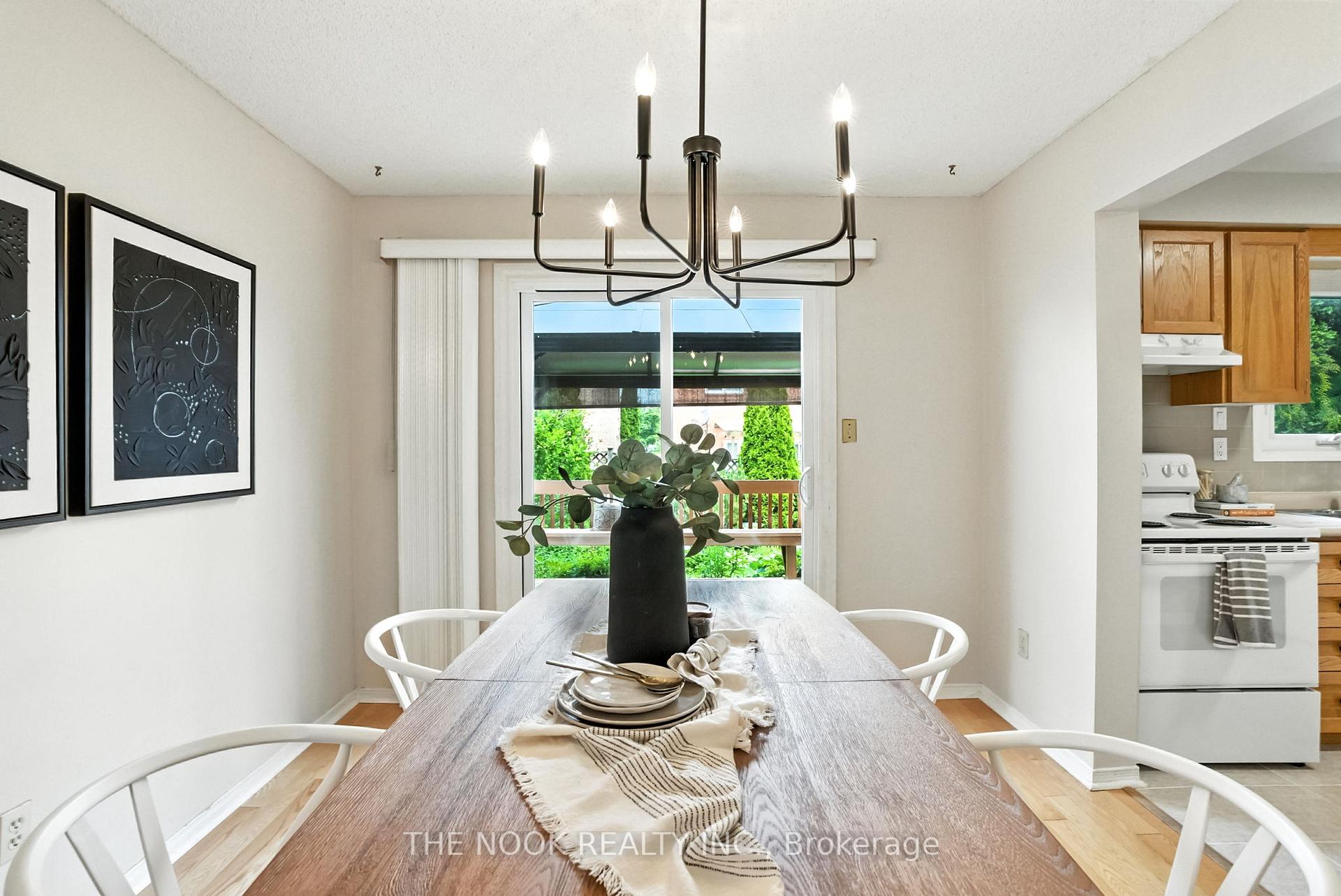 Photo 10 of 23 Sharp Crescent, Ajax, Central — HOMEH