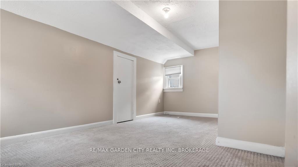 Photo 10 of 150 Iva Street, Welland, Lincoln/Crowland — HOMEH