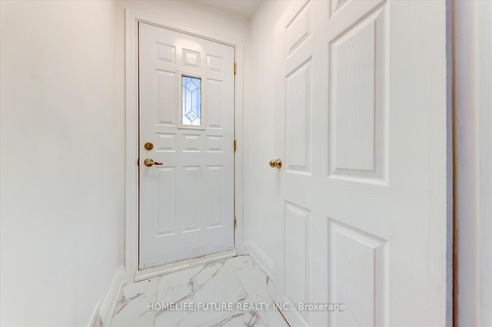 Photo 4 of 437 Fairleigh Avenue, Oshawa, McLaughlin — HOMEH