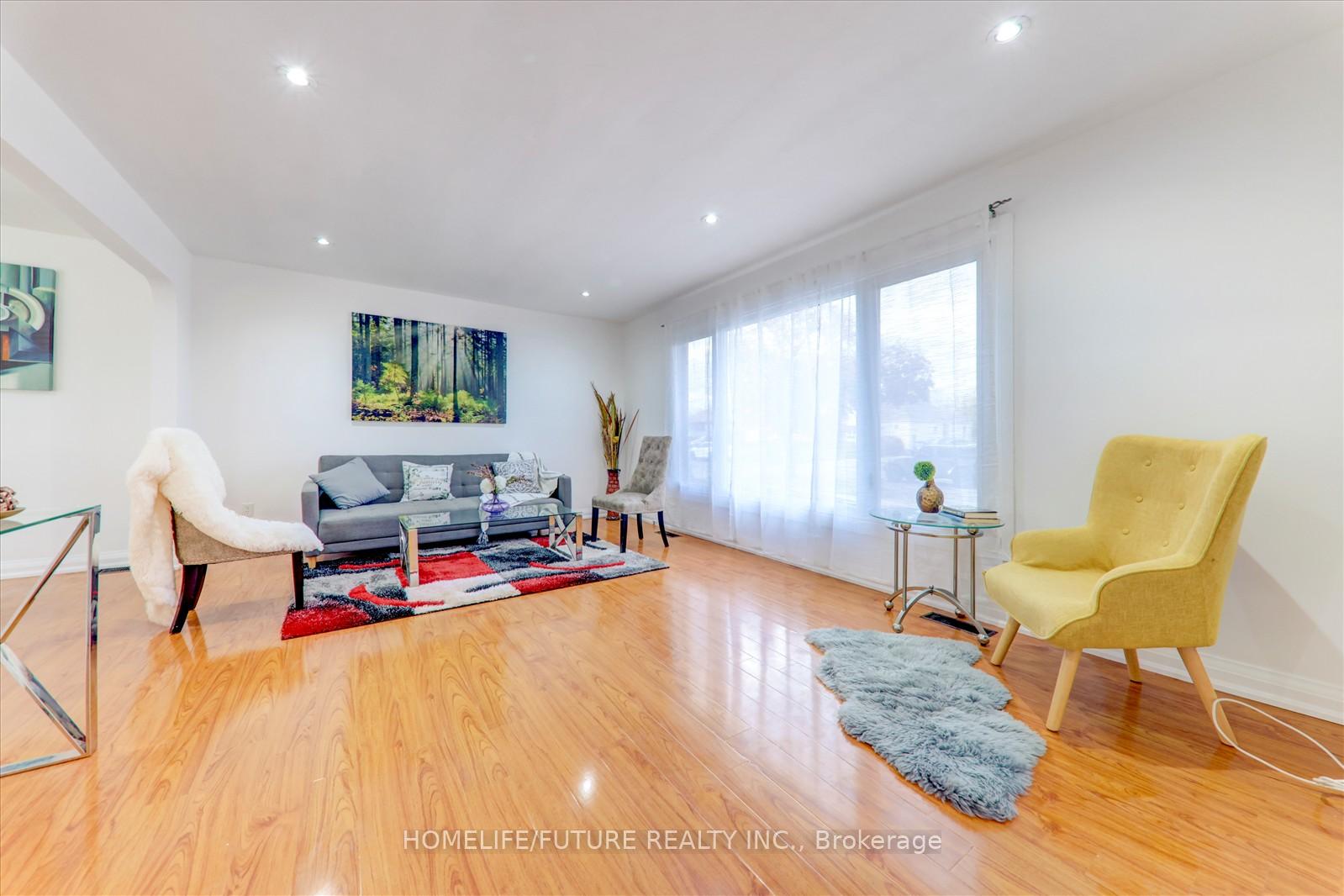 Photo 5 of 437 Fairleigh Avenue, Oshawa, McLaughlin — HOMEH