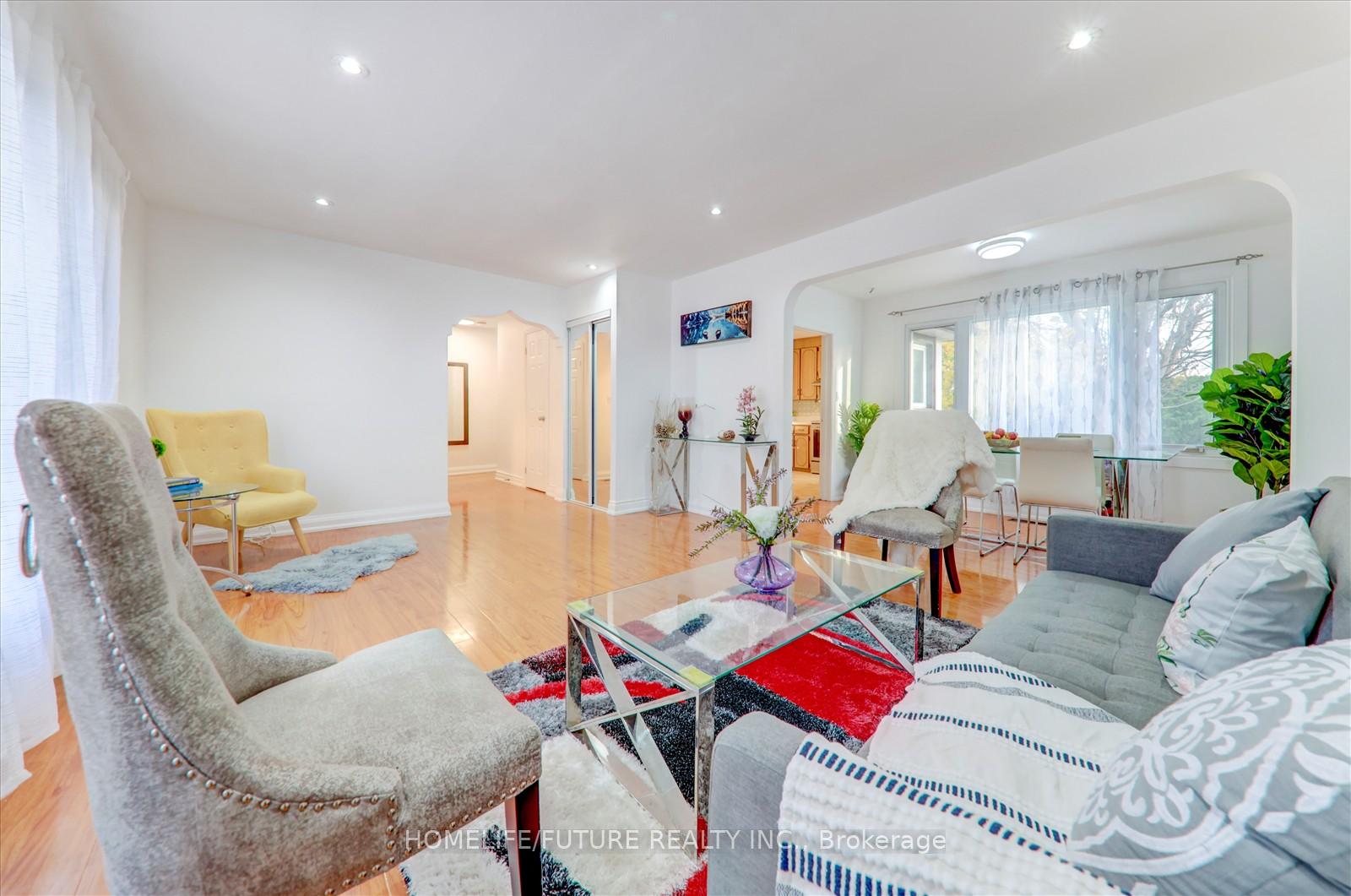 Photo 6 of 437 Fairleigh Avenue, Oshawa, McLaughlin — HOMEH