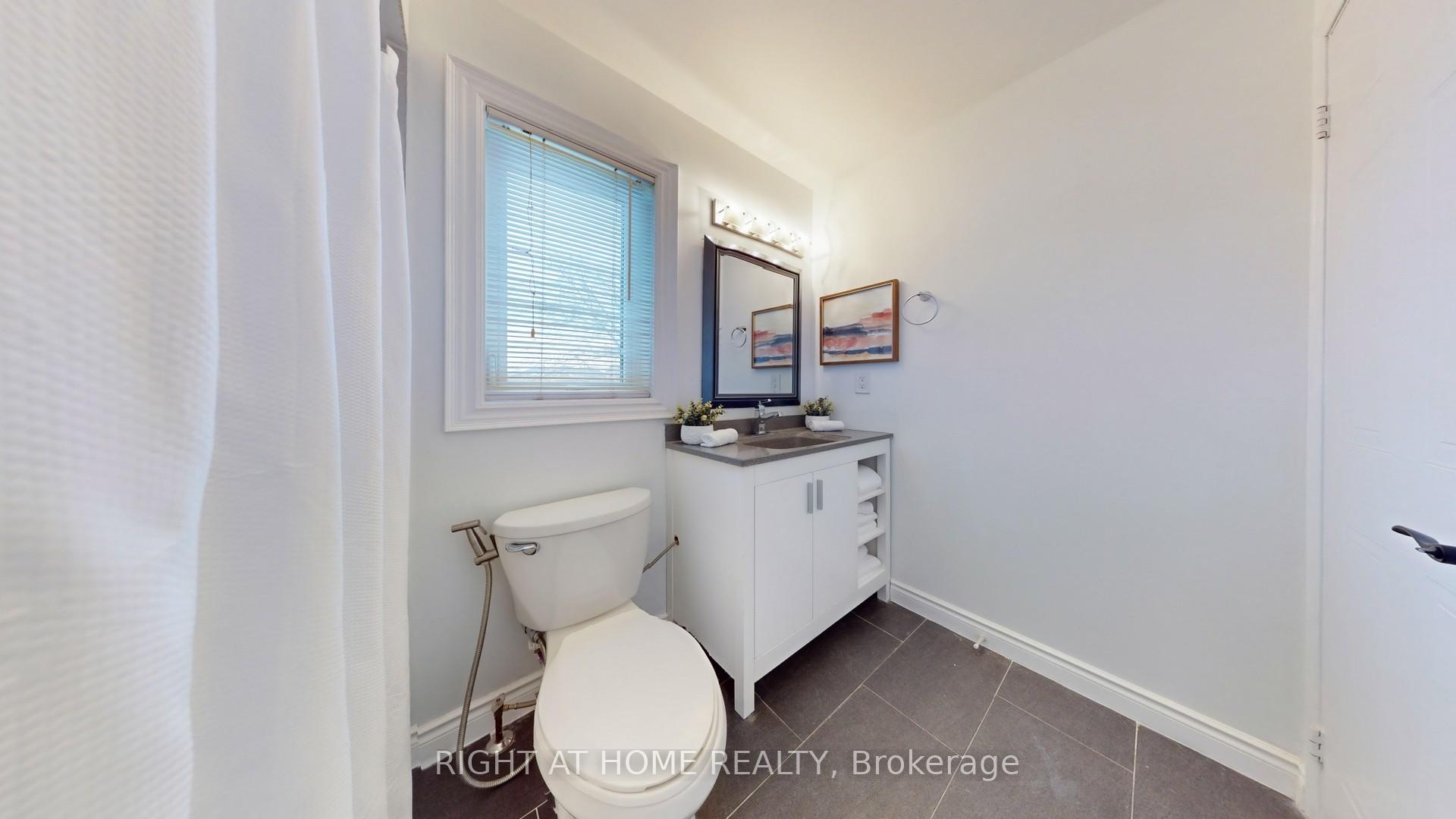 Photo 33 of 99 Old Colony Drive, Whitby, Pringle Creek — HOMEH