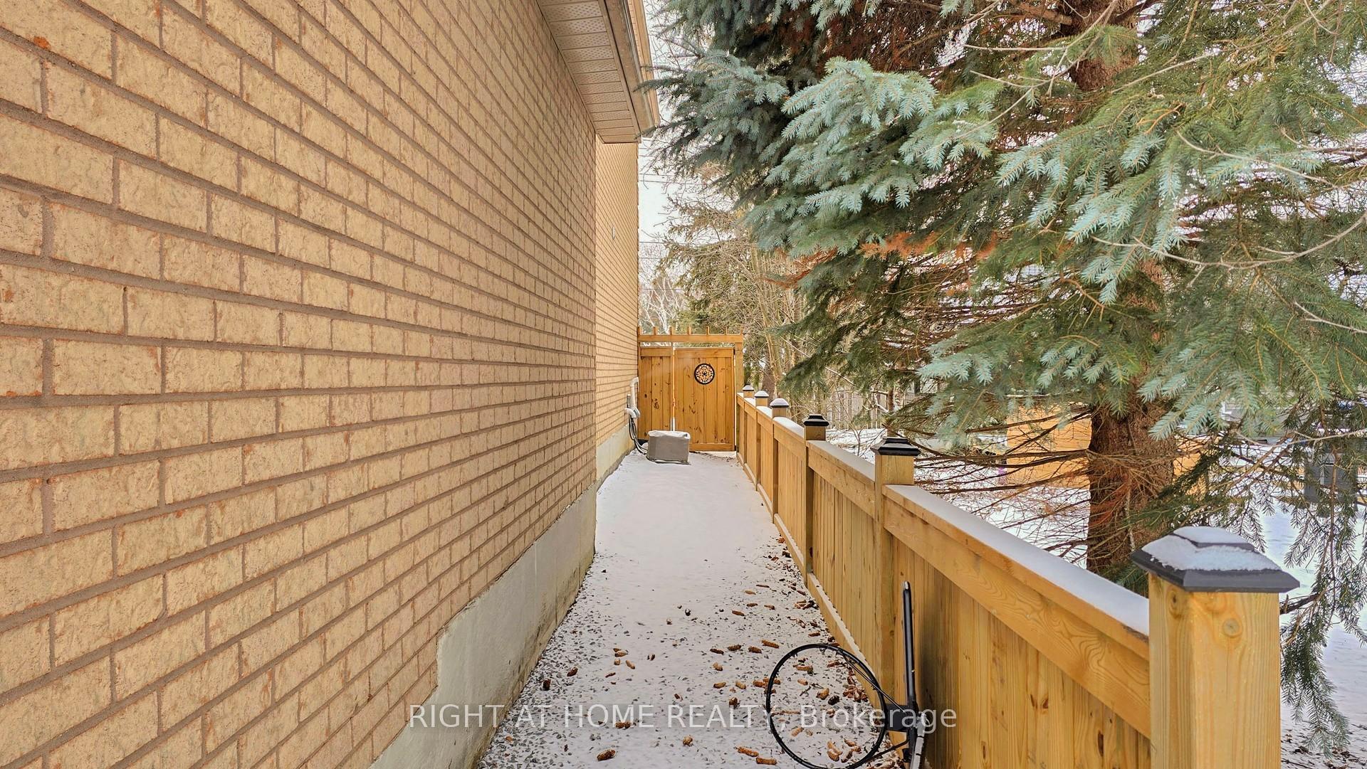 Photo 48 of 99 Old Colony Drive, Whitby, Pringle Creek — HOMEH