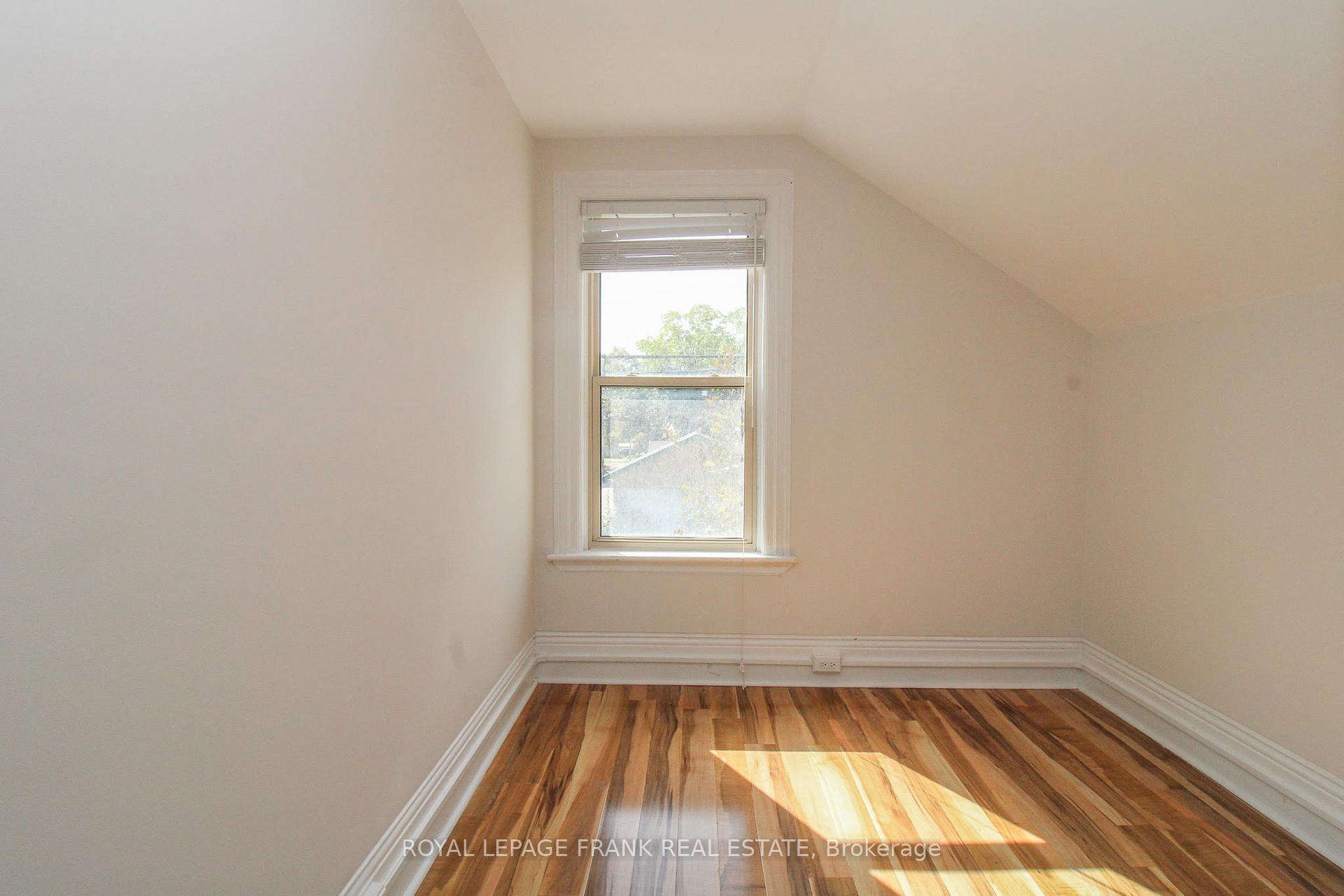 Photo 15 of 140 Antrim Street, Peterborough, Town Ward 3 — HOMEH