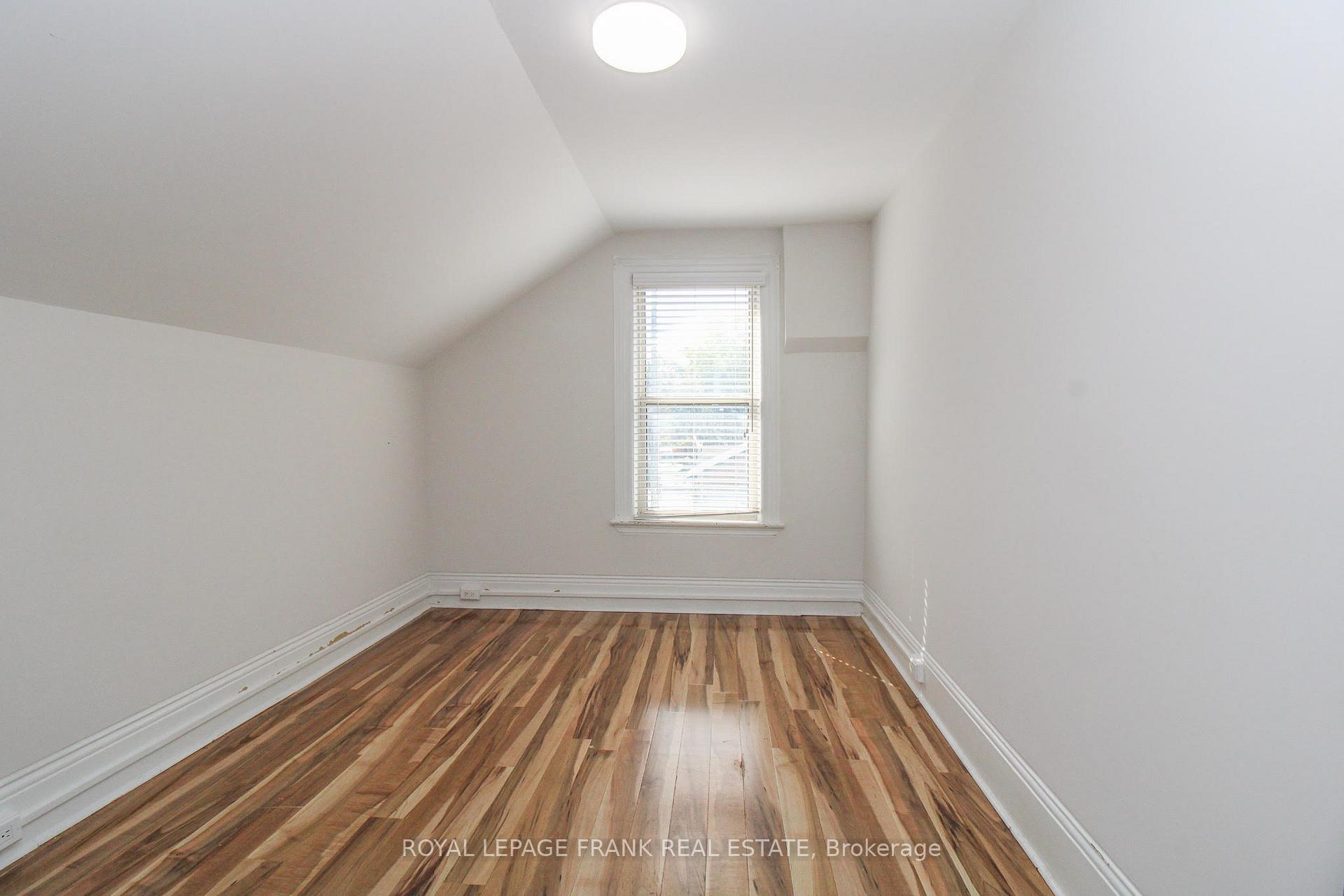 Photo 17 of 140 Antrim Street, Peterborough, Town Ward 3 — HOMEH