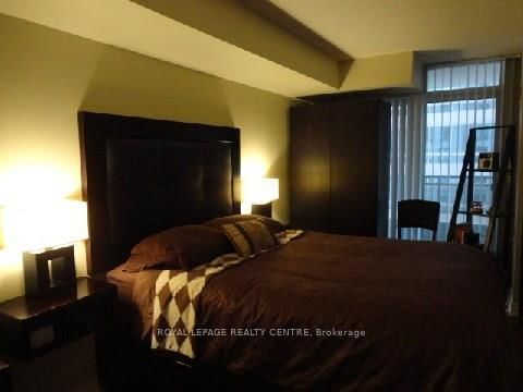 Photo 9 of Unit 711, 260 Doris Ave, North York, Willowdale East — HOMEH