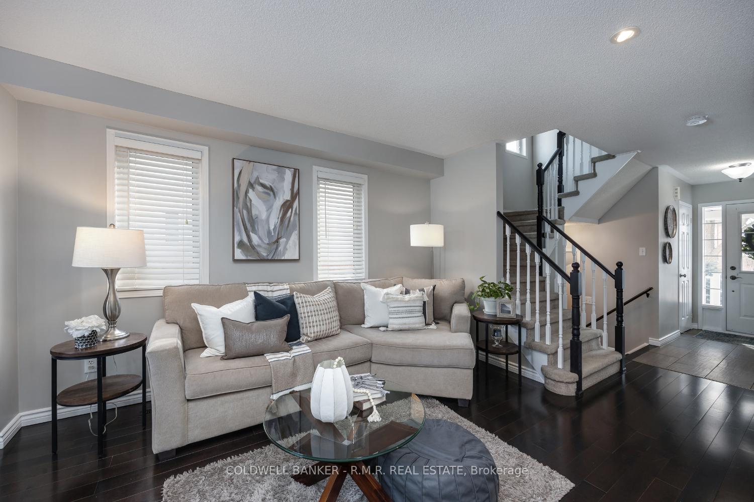 Photo 14 of 41 Four Winds Drive, Whitby, Port Whitby — HOMEH