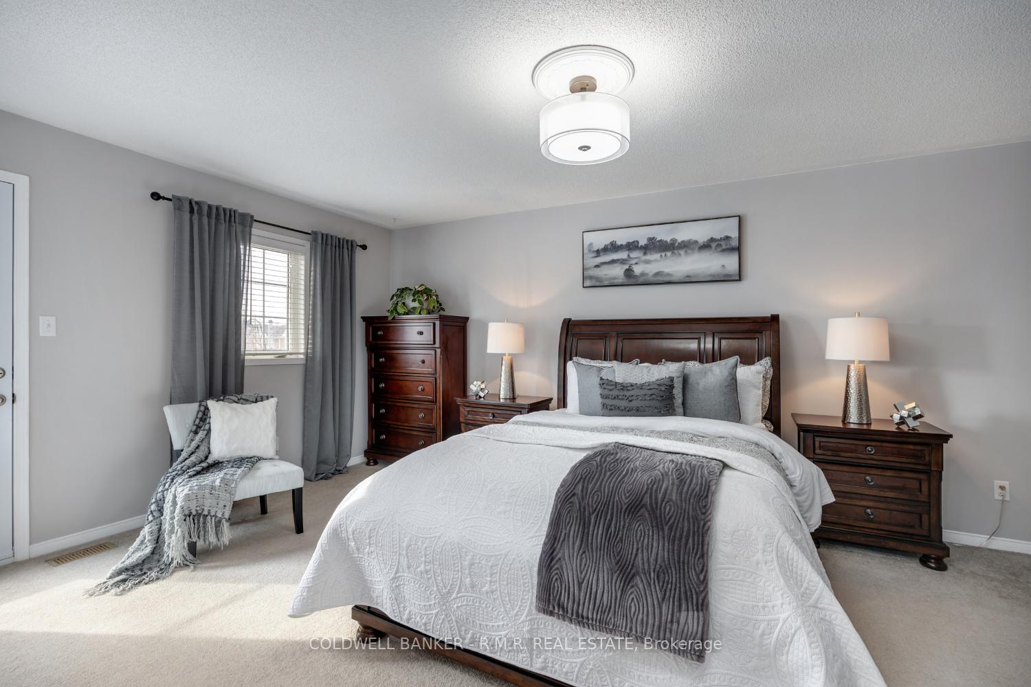 Photo 21 of 41 Four Winds Drive, Whitby, Port Whitby — HOMEH