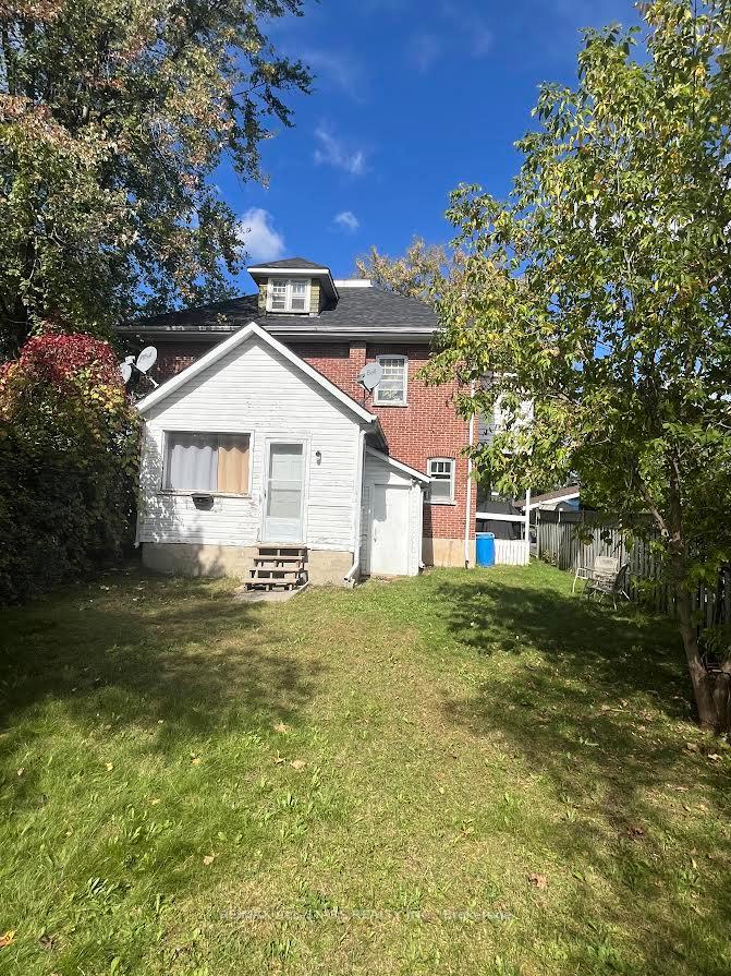 Photo 18 of 833 Crawford Drive, Peterborough, Otonabee Ward 1 — HOMEH