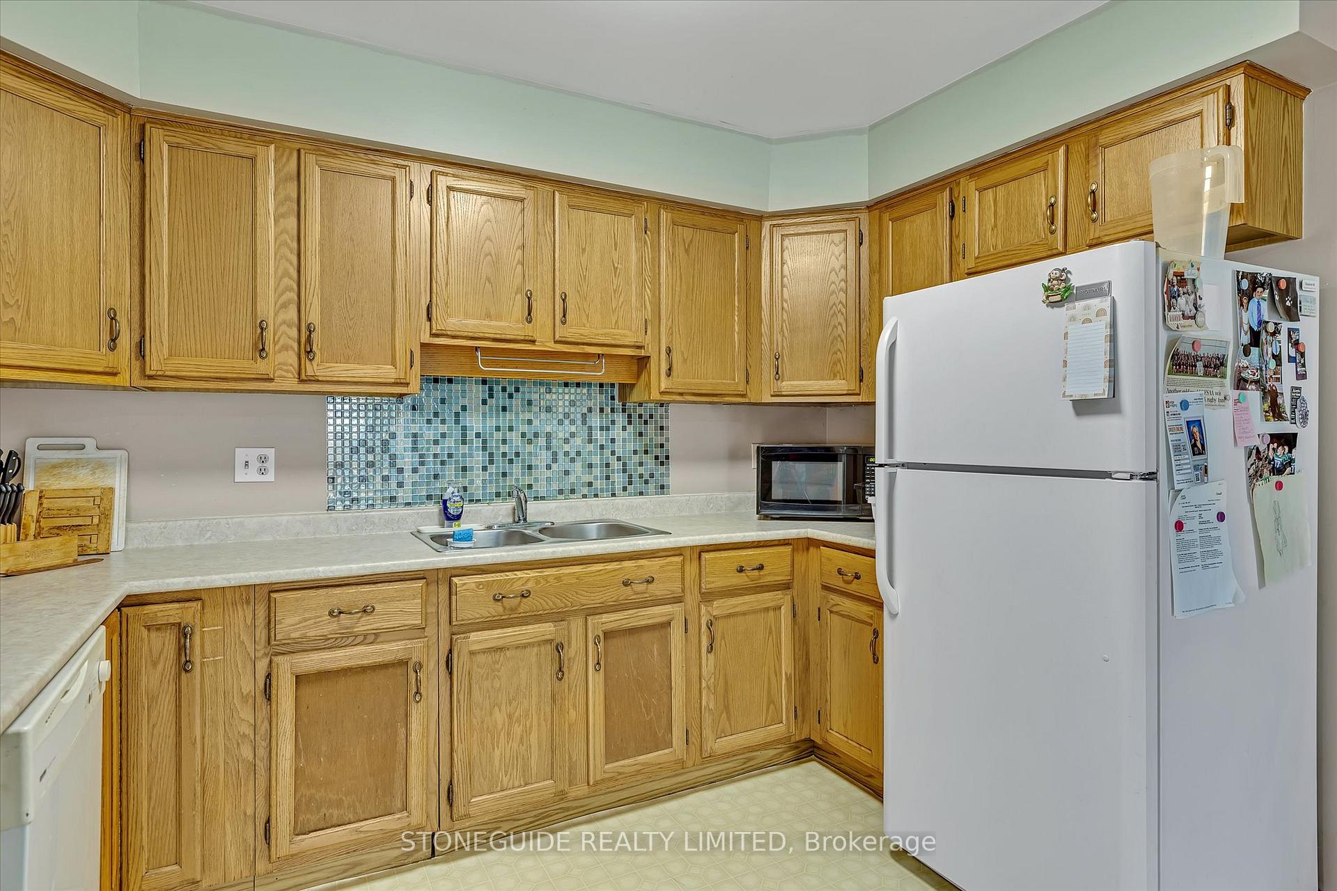 Photo 10 of 2180 Easthill Drive, Peterborough, Ashburnham Ward 4 — HOMEH