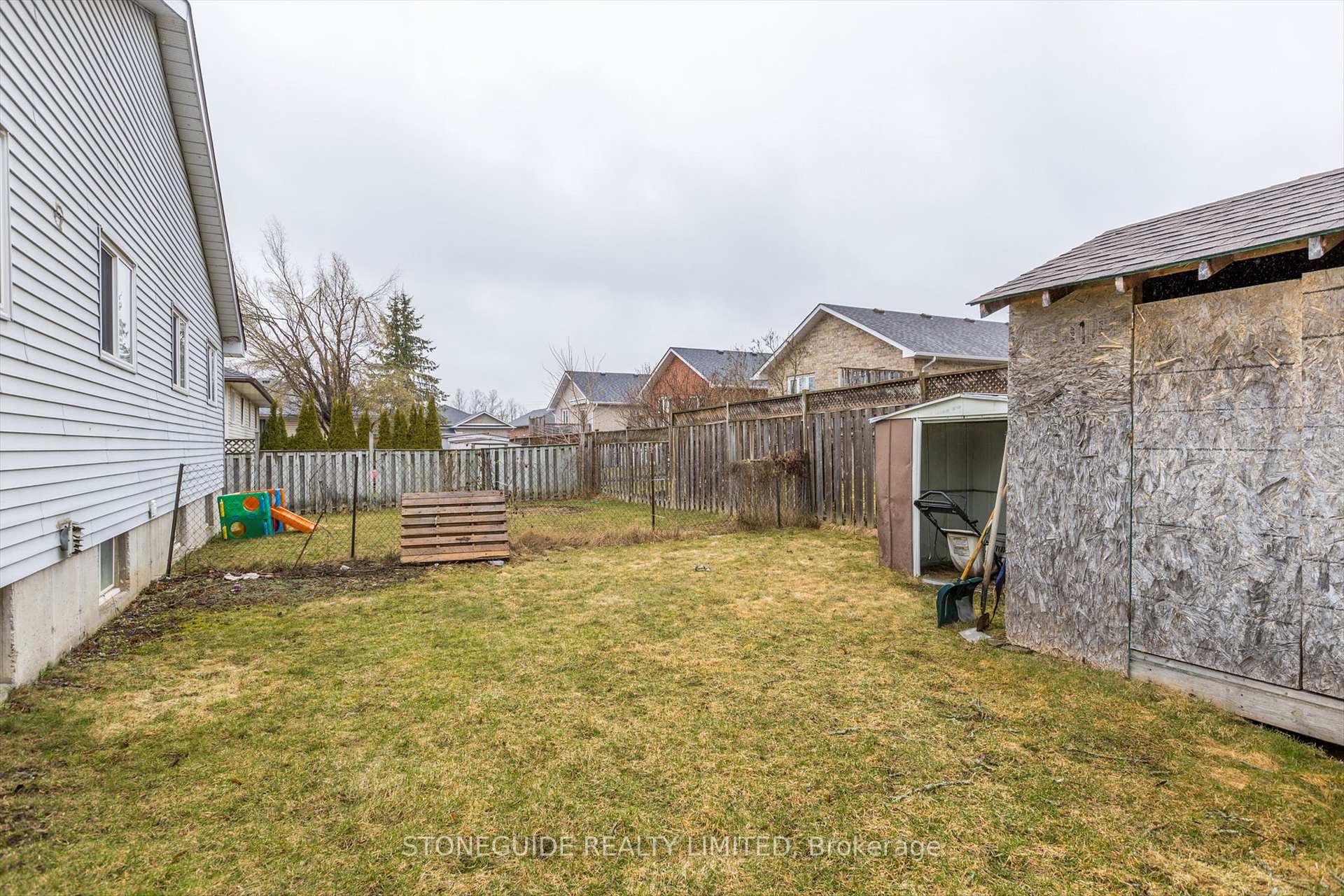 Photo 32 of 2180 Easthill Drive, Peterborough, Ashburnham Ward 4 — HOMEH