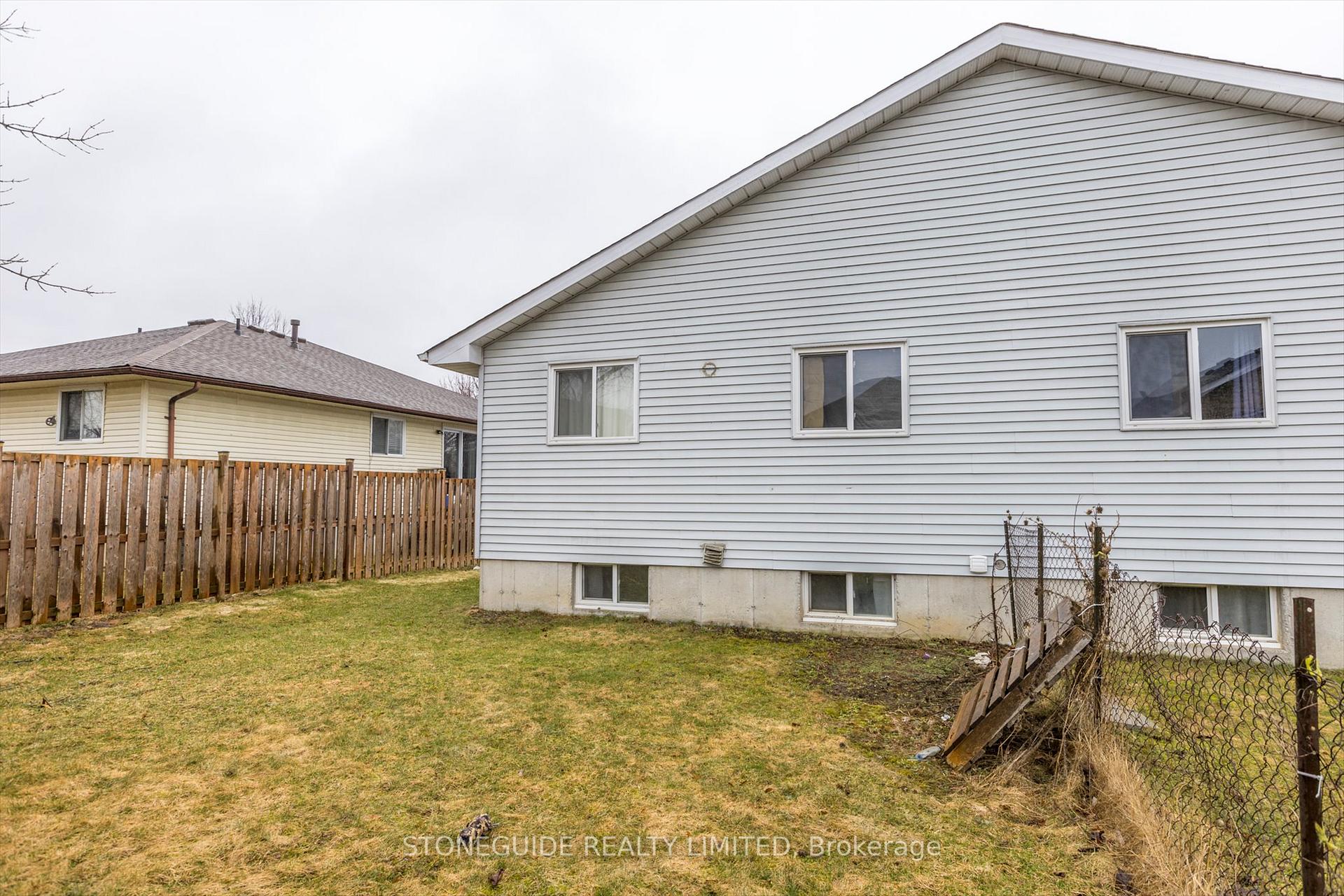 Photo 35 of 2180 Easthill Drive, Peterborough, Ashburnham Ward 4 — HOMEH