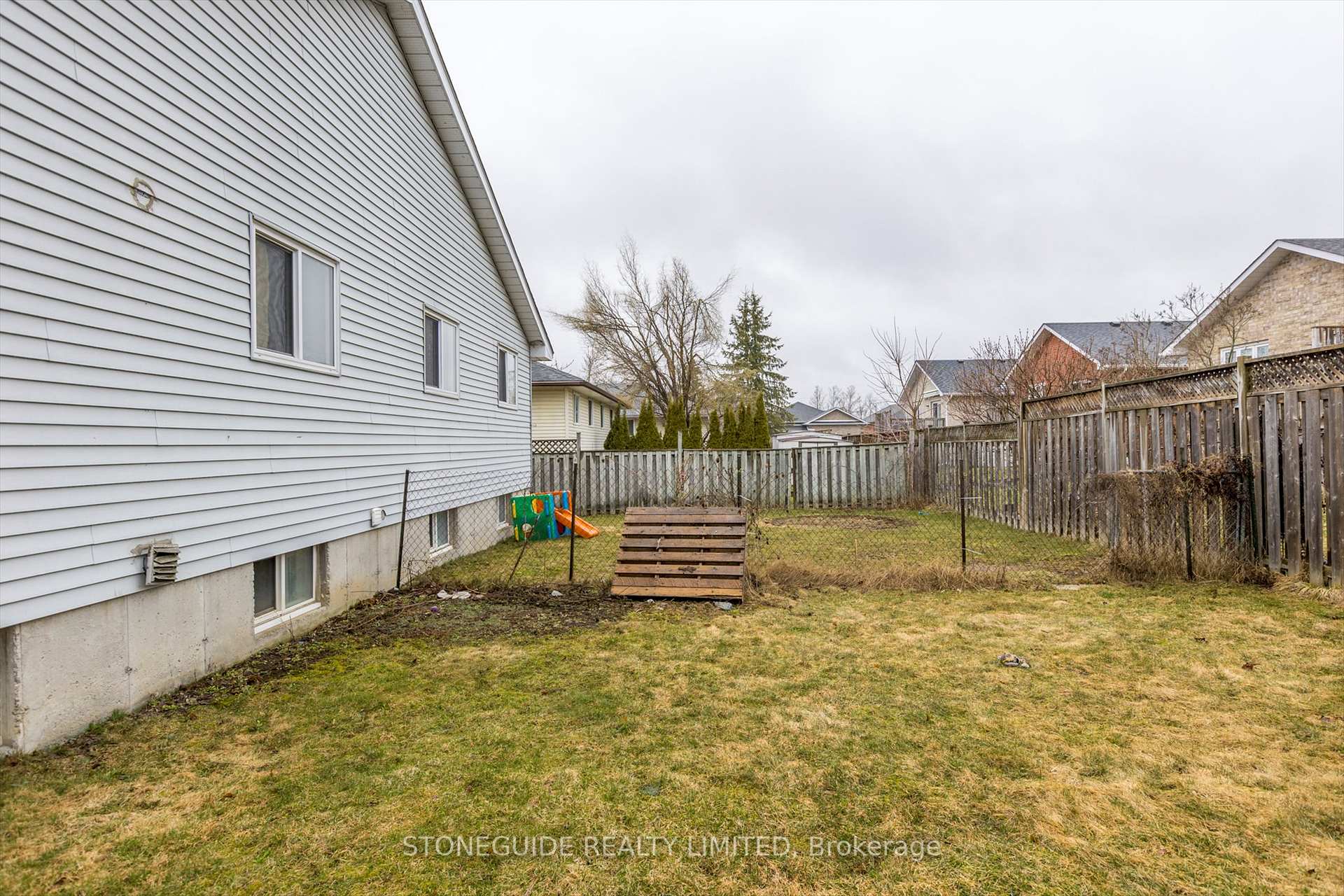 Photo 38 of 2180 Easthill Drive, Peterborough, Ashburnham Ward 4 — HOMEH