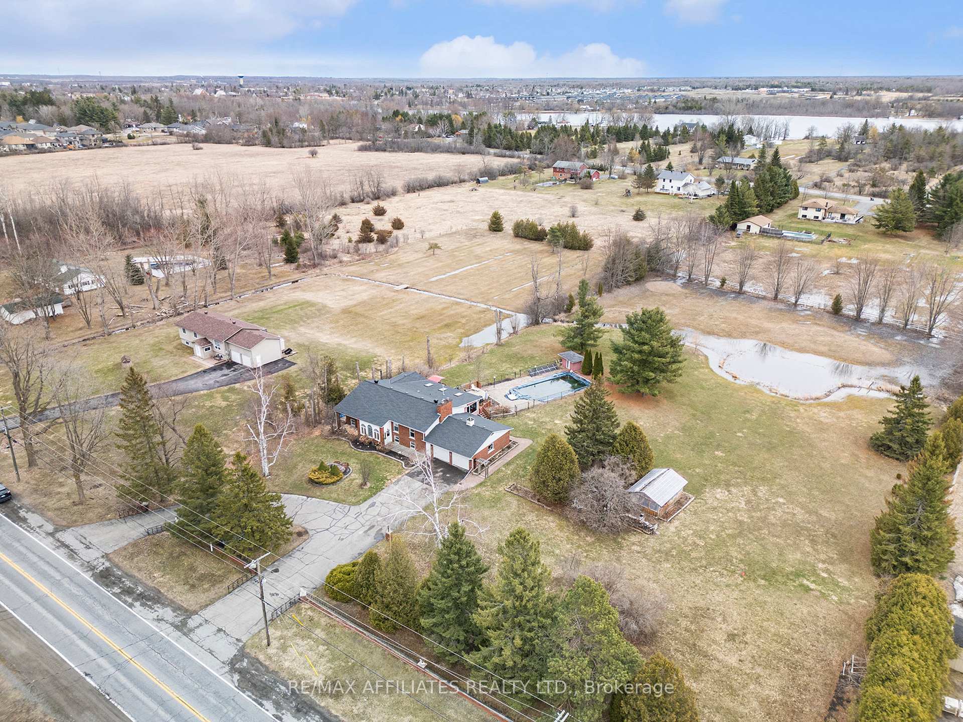 Photo 21 of 424 Townline Road W, Beckwith, Beckwith Twp — HOMEH