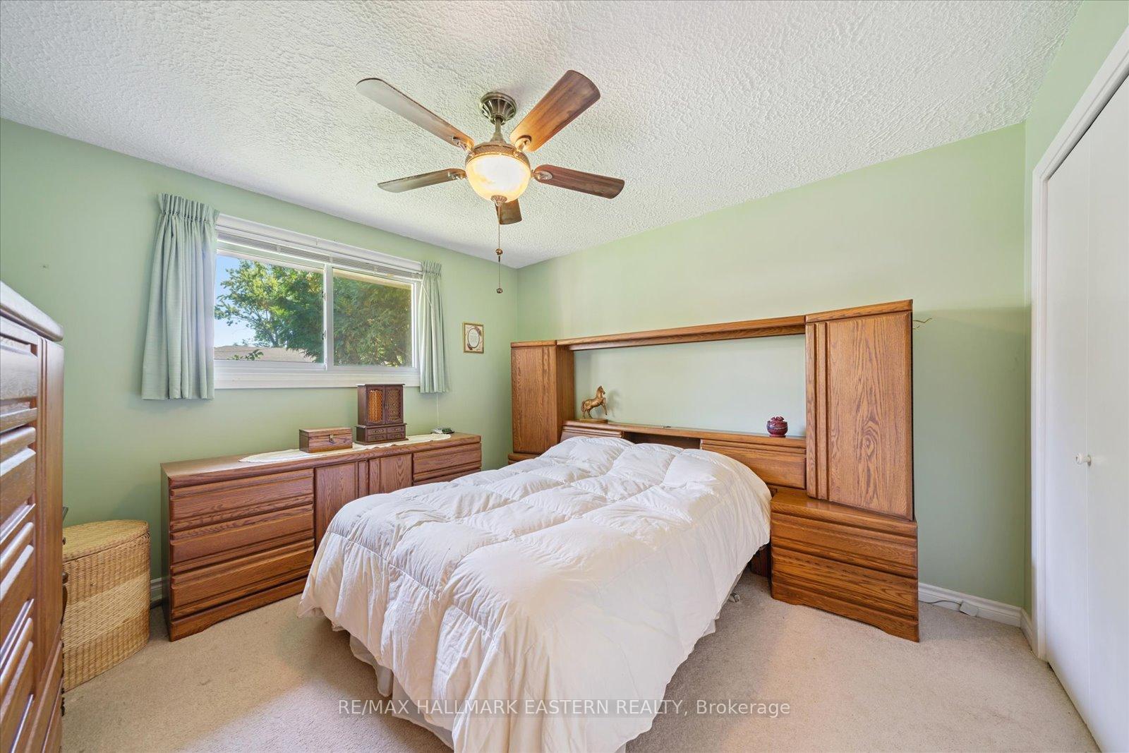 Photo 19 of 33 Springbrook Drive, Peterborough, Monaghan Ward 2 — HOMEH