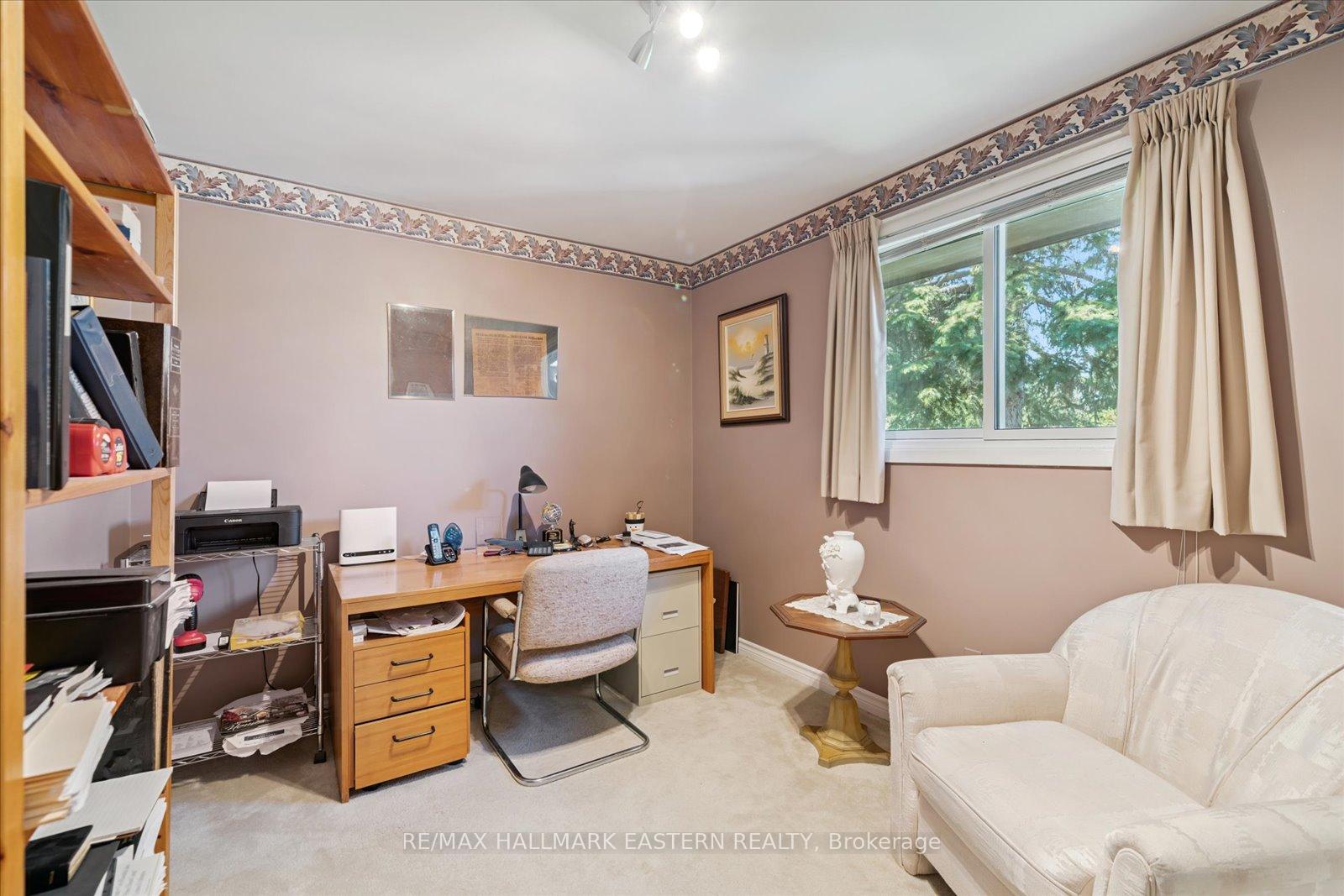 Photo 22 of 33 Springbrook Drive, Peterborough, Monaghan Ward 2 — HOMEH