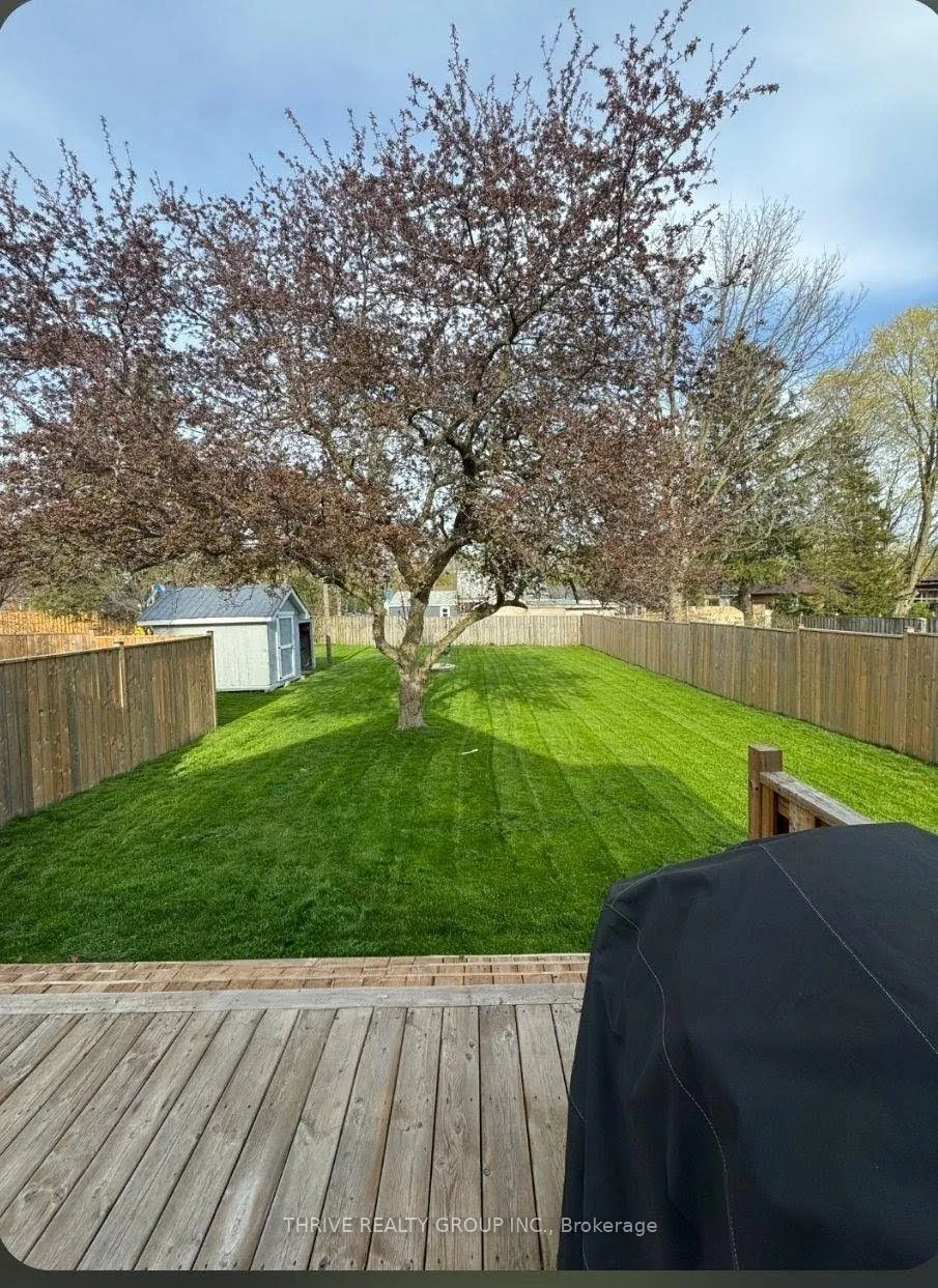 Photo 35 of 83 Fourth Avenue, Aylmer — HOMEH