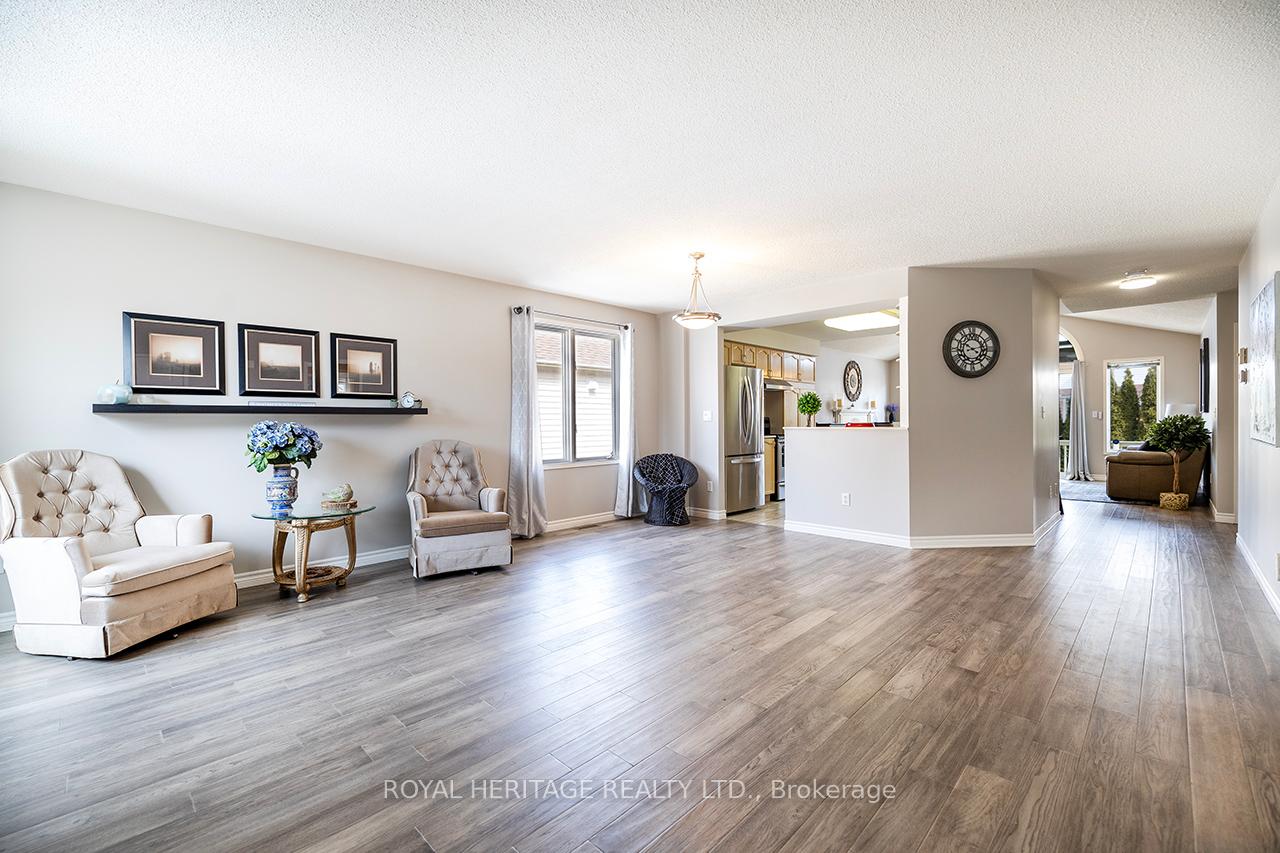 Photo 7 of 457 Safari Drive, Oshawa, Eastdale — HOMEH