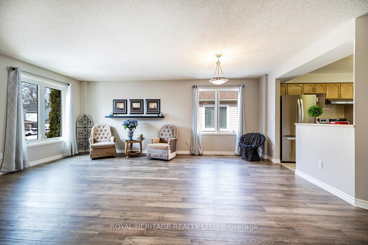 Photo 8 of 457 Safari Drive, Oshawa, Eastdale — HOMEH