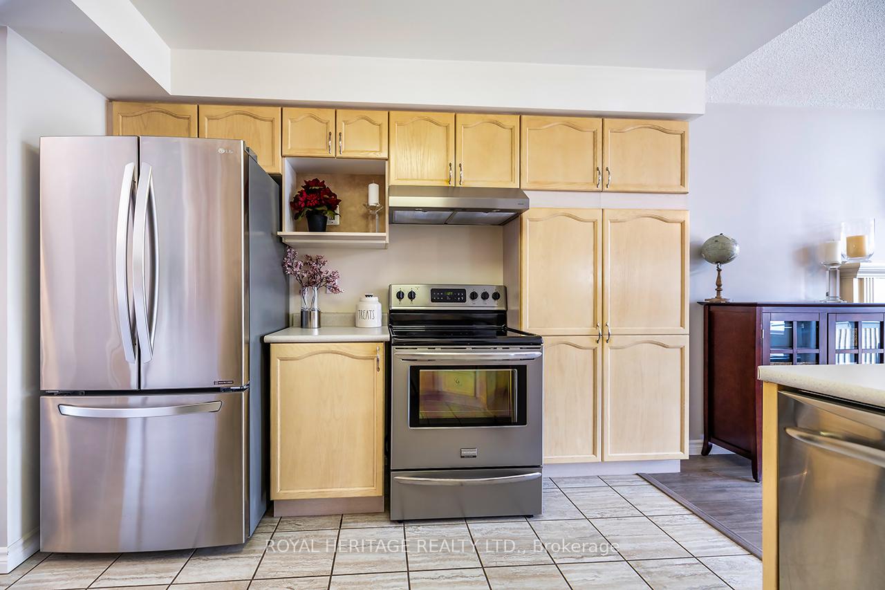 Photo 15 of 457 Safari Drive, Oshawa, Eastdale — HOMEH