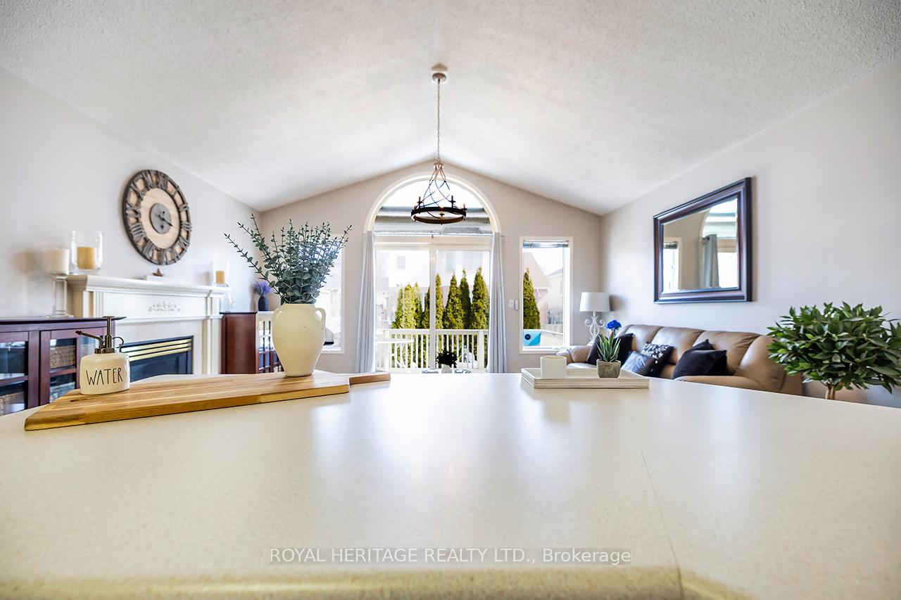 Photo 16 of 457 Safari Drive, Oshawa, Eastdale — HOMEH
