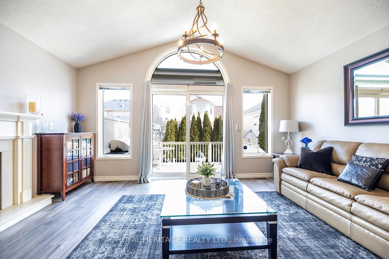 Photo 18 of 457 Safari Drive, Oshawa, Eastdale — HOMEH