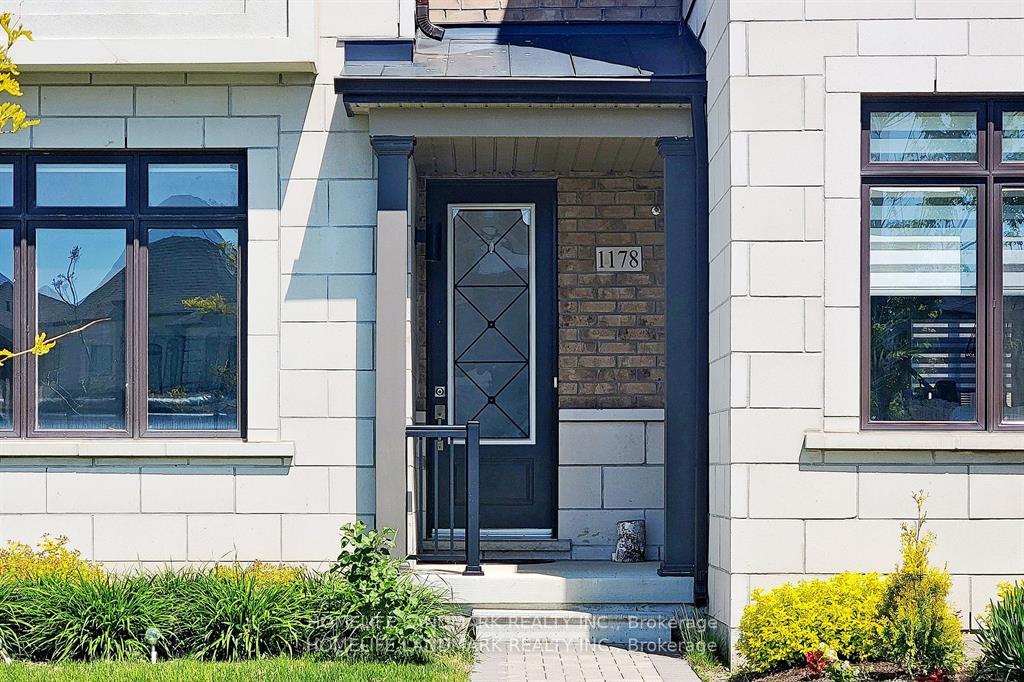 Photo 3 of 1178 Wellington Street E, Aurora, Bayview Northeast — HOMEH