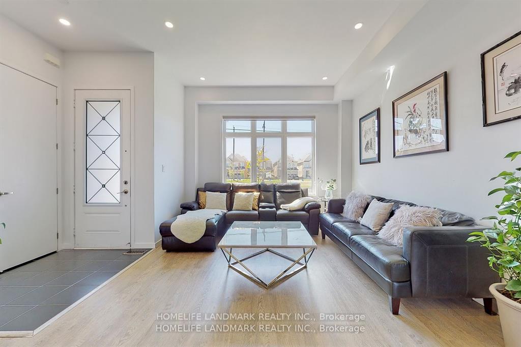 Photo 21 of 1178 Wellington Street E, Aurora, Bayview Northeast — HOMEH