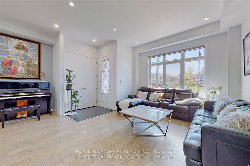 Photo 20 of 1178 Wellington Street E, Aurora, Bayview Northeast — HOMEH
