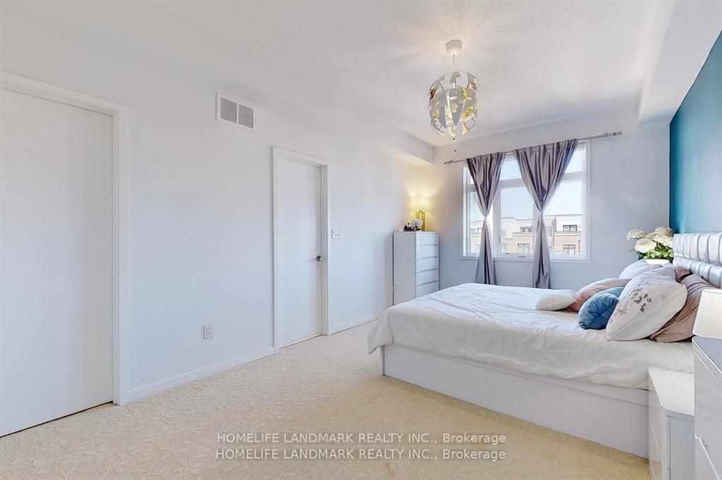 Photo 24 of 1178 Wellington Street E, Aurora, Bayview Northeast — HOMEH