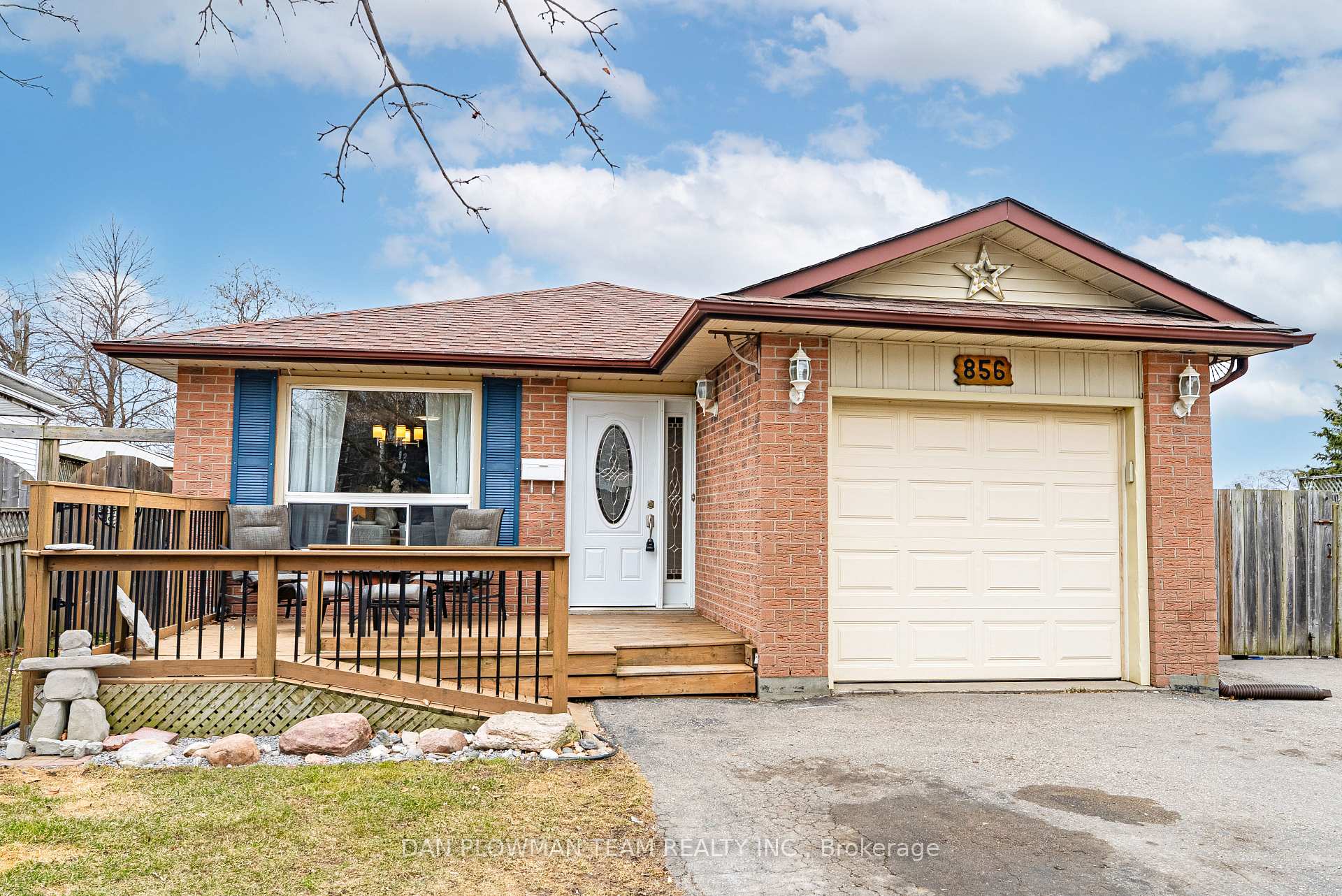 Photo 3 of 856 Southgate Drive, Oshawa, Donevan — HOMEH