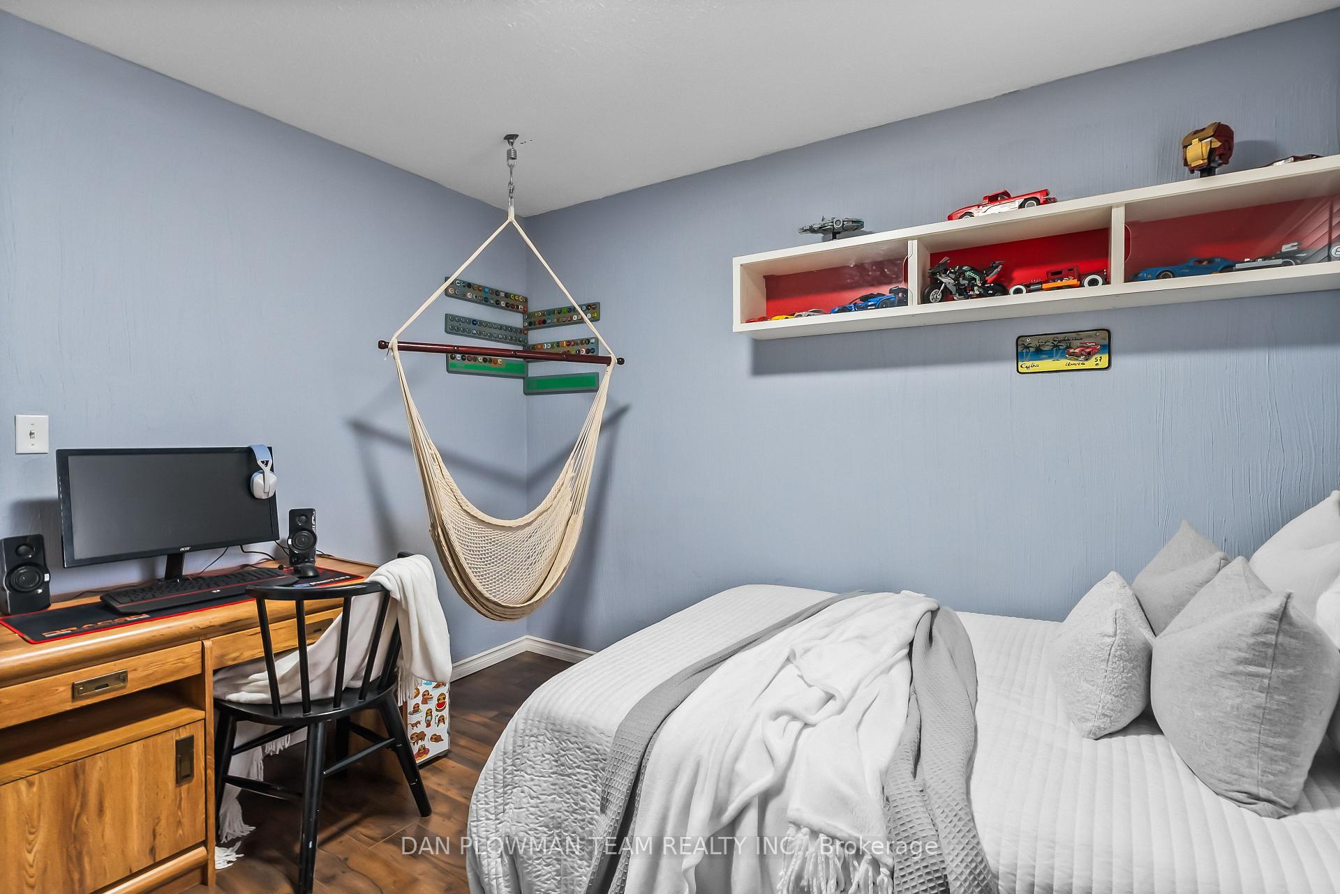Photo 19 of 856 Southgate Drive, Oshawa, Donevan — HOMEH
