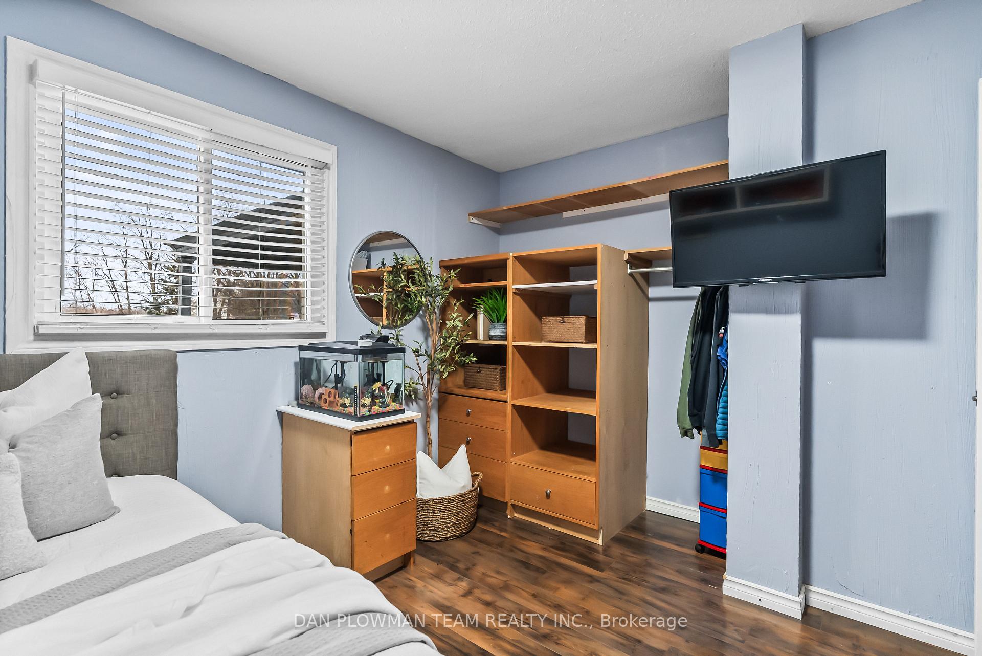 Photo 20 of 856 Southgate Drive, Oshawa, Donevan — HOMEH
