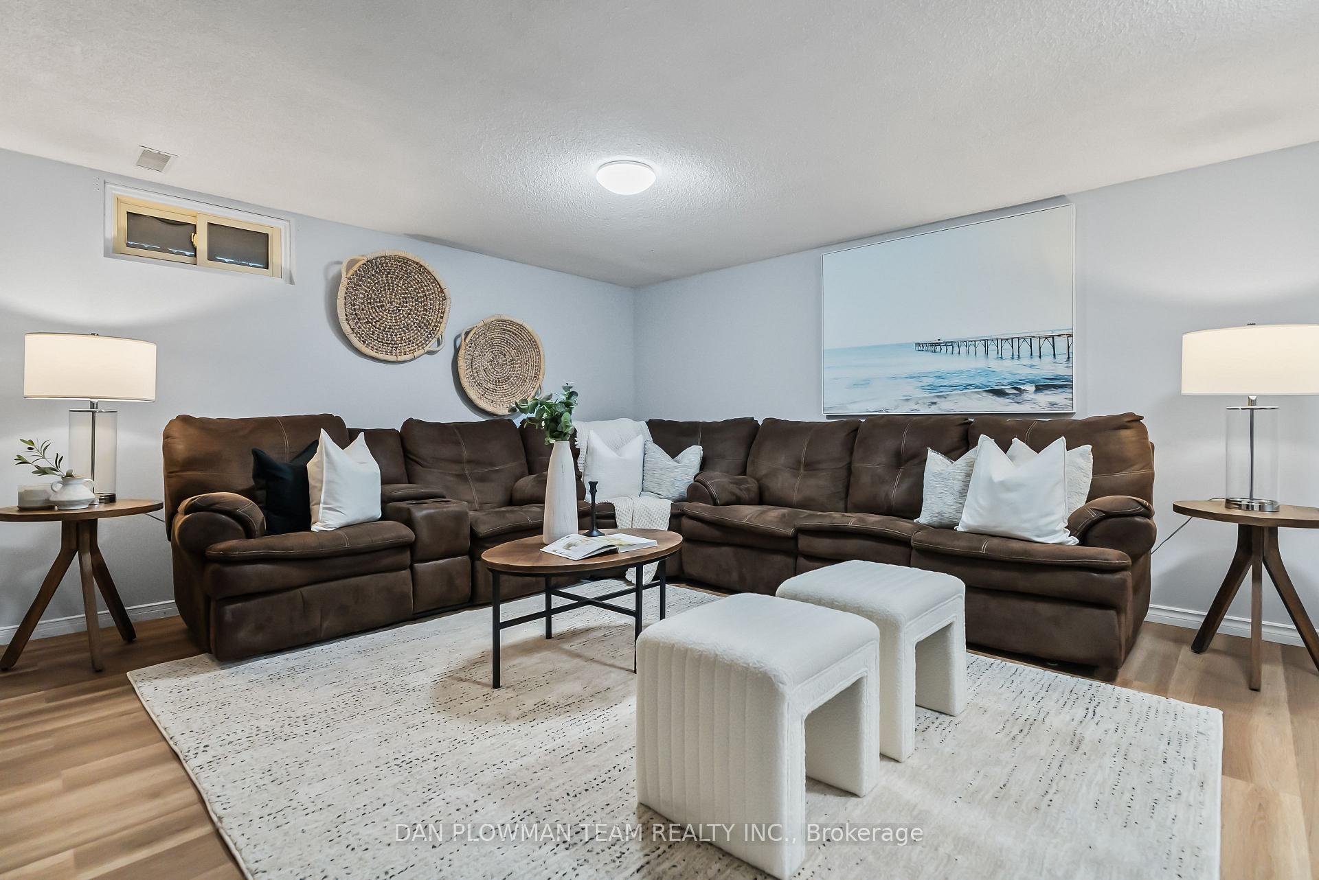 Photo 26 of 856 Southgate Drive, Oshawa, Donevan — HOMEH