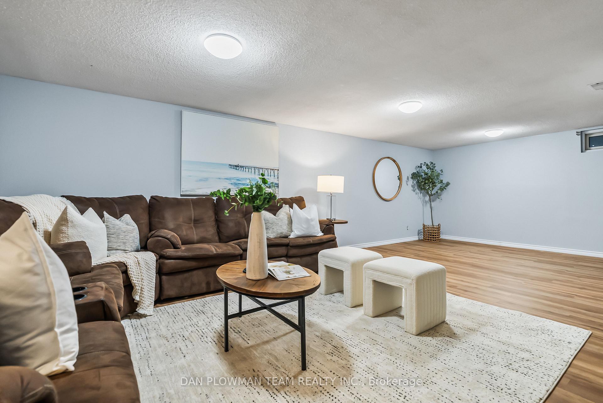 Photo 27 of 856 Southgate Drive, Oshawa, Donevan — HOMEH