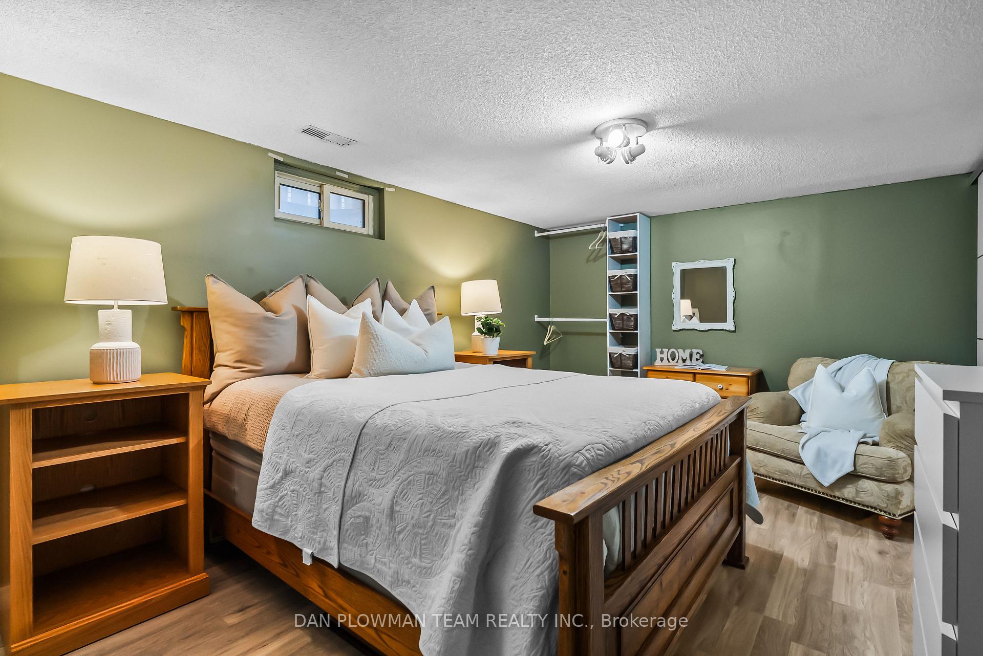Photo 29 of 856 Southgate Drive, Oshawa, Donevan — HOMEH