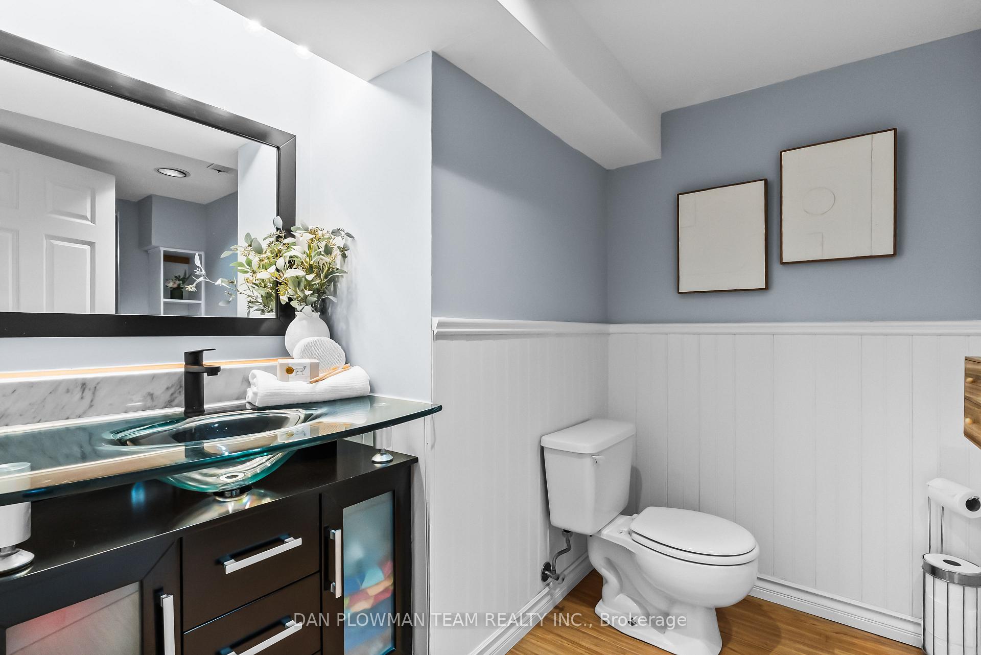 Photo 33 of 856 Southgate Drive, Oshawa, Donevan — HOMEH