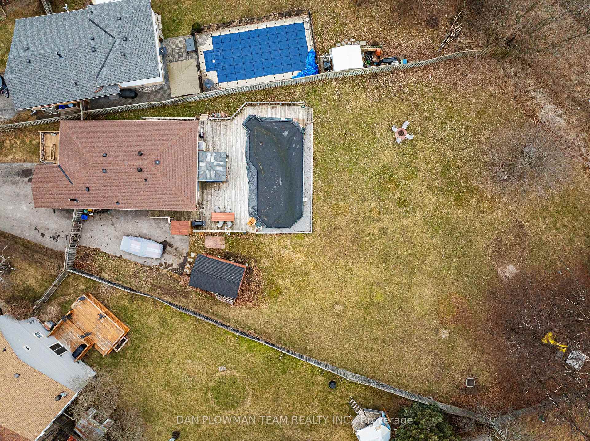 Photo 42 of 856 Southgate Drive, Oshawa, Donevan — HOMEH