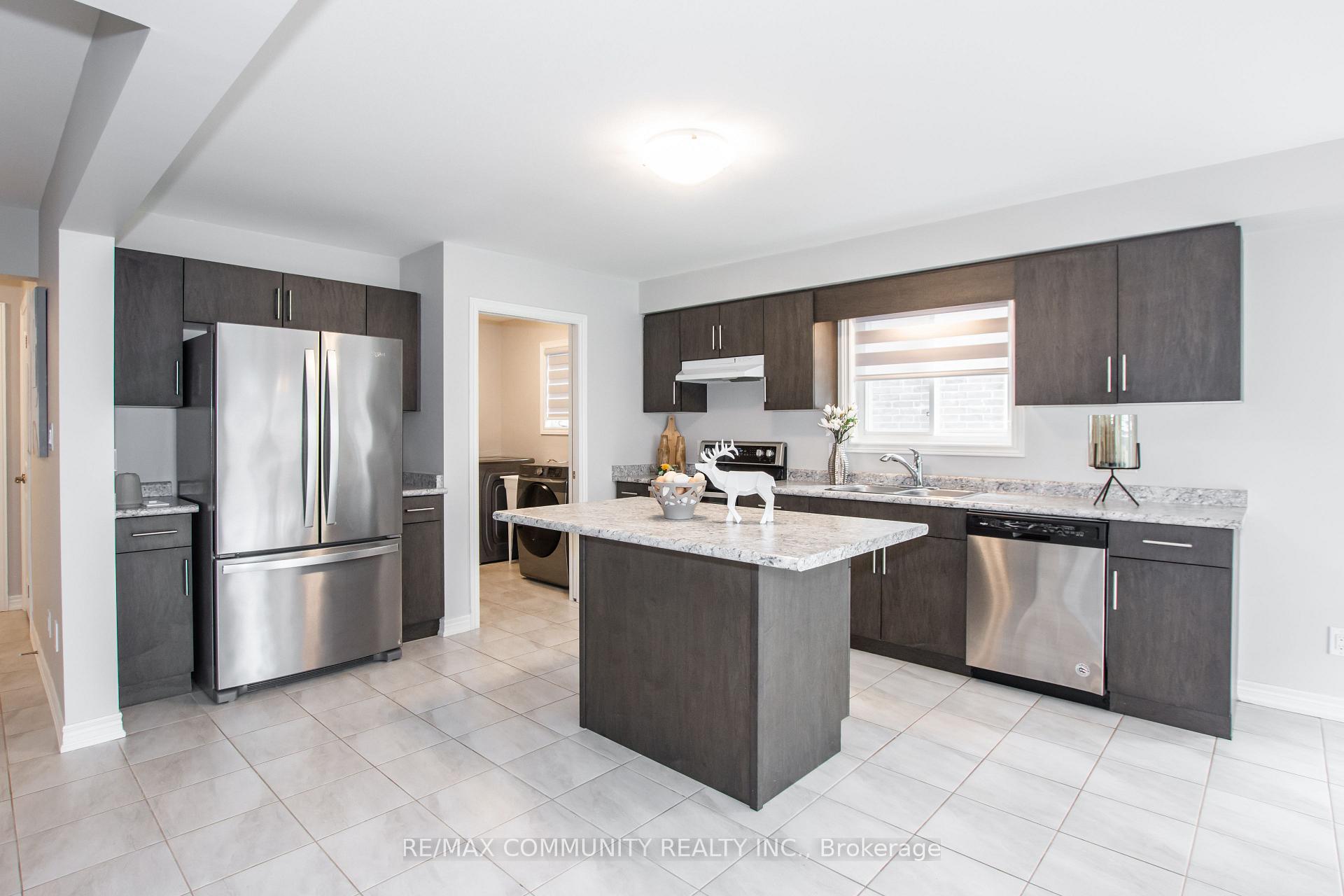 Photo 15 of 364 Julia Drive, Welland, Coyle Creek — HOMEH