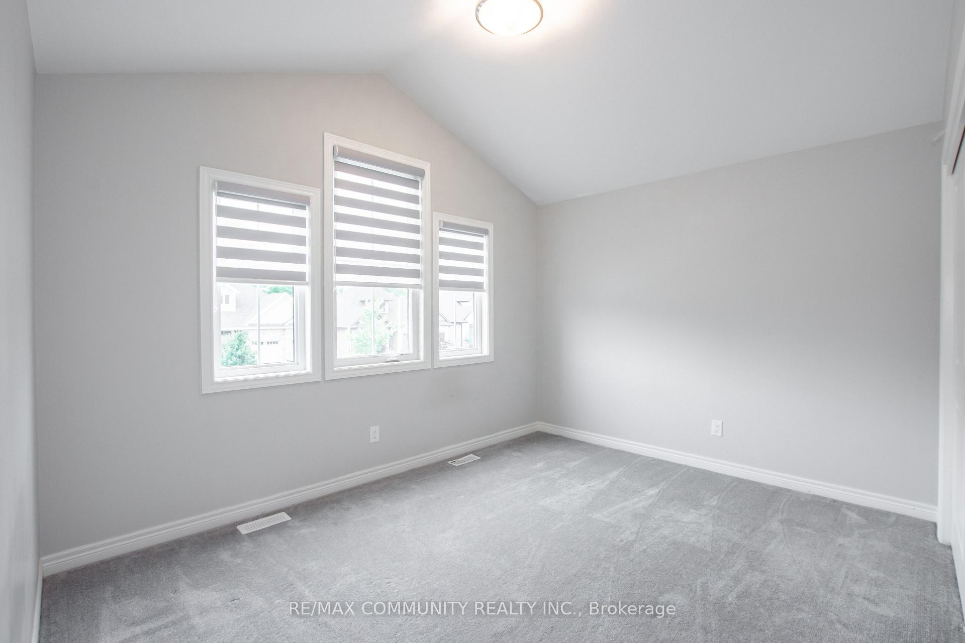 Photo 32 of 364 Julia Drive, Welland, Coyle Creek — HOMEH