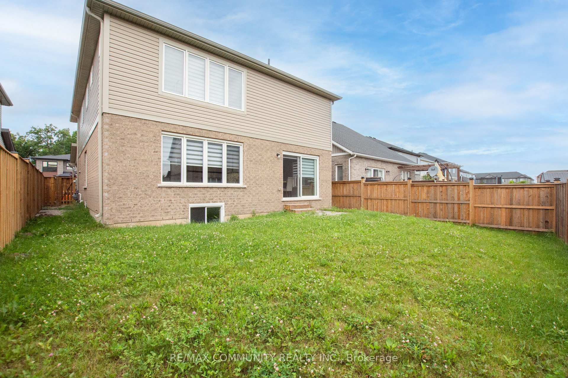Photo 40 of 364 Julia Drive, Welland, Coyle Creek — HOMEH
