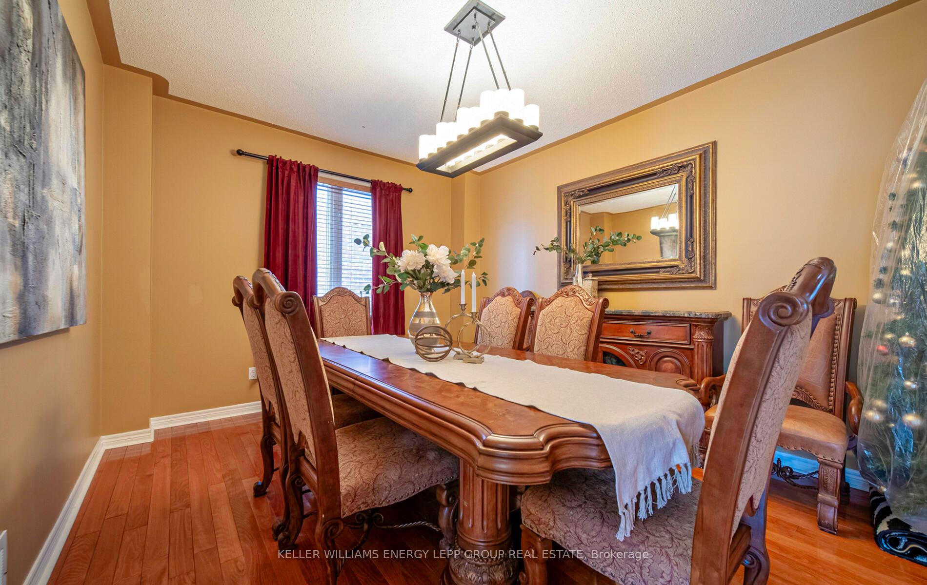 Photo 14 of 35 Vineyard Avenue, Whitby, Williamsburg — HOMEH