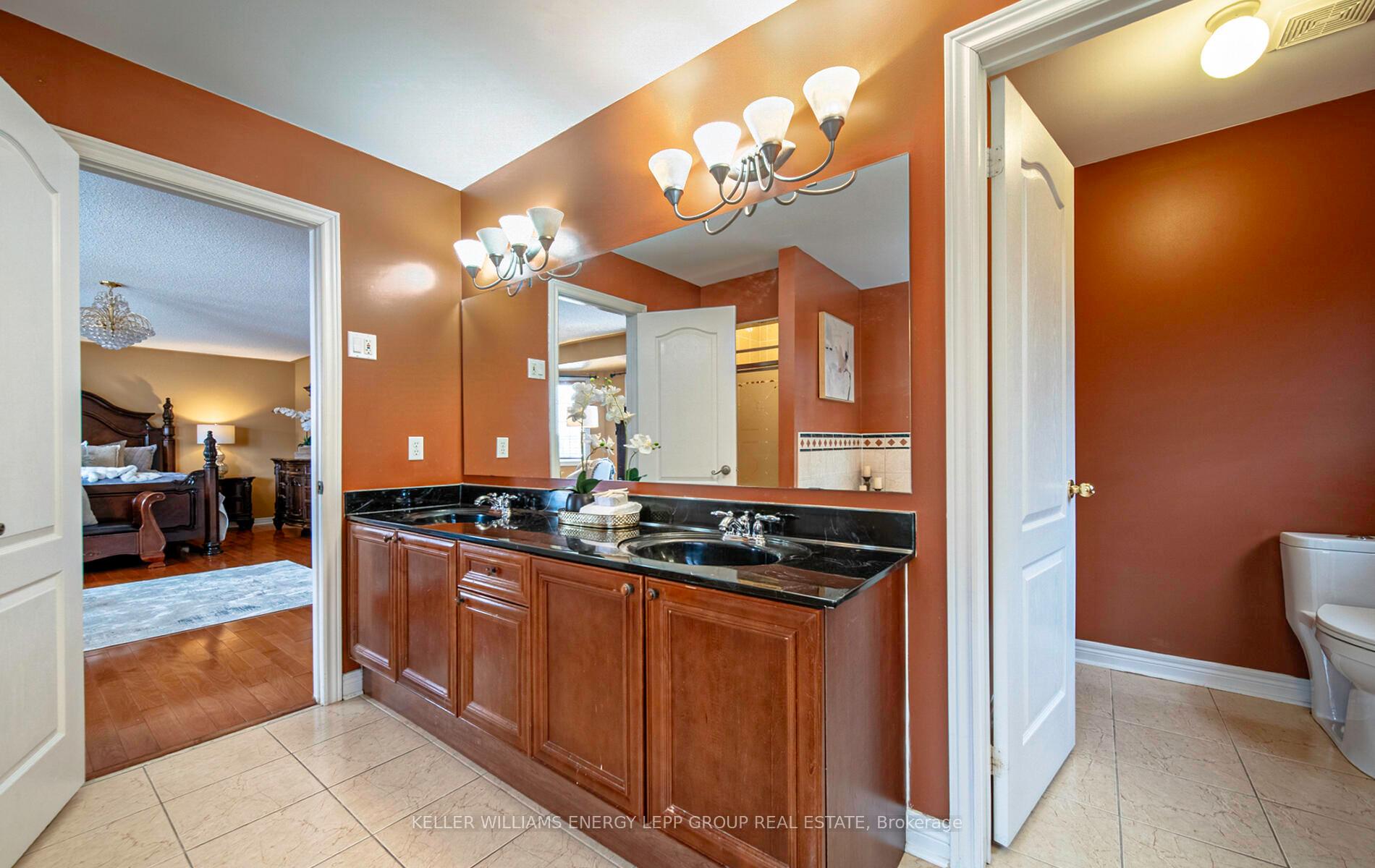 Photo 26 of 35 Vineyard Avenue, Whitby, Williamsburg — HOMEH