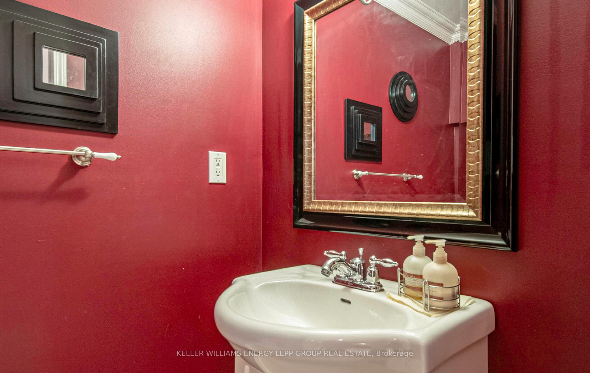 Photo 39 of 35 Vineyard Avenue, Whitby, Williamsburg — HOMEH