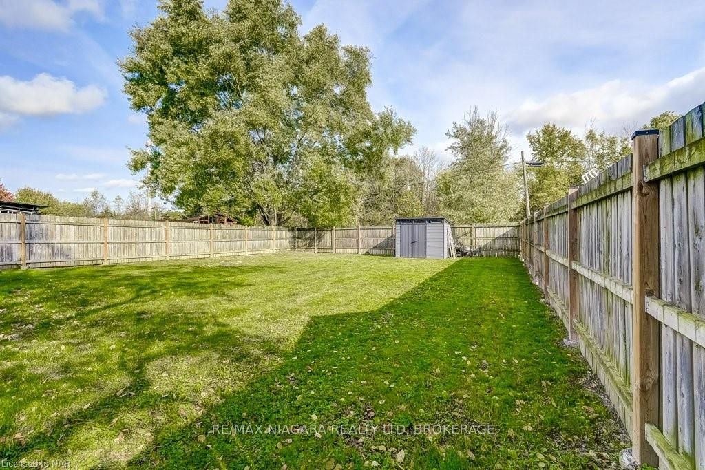 Photo 34 of 303 Riverside Drive, Welland, Broadway — HOMEH