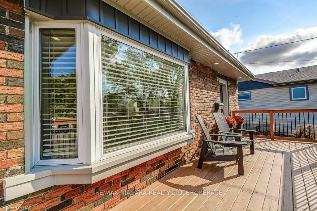 Photo 6 of 303 Riverside Drive, Welland, Broadway — HOMEH