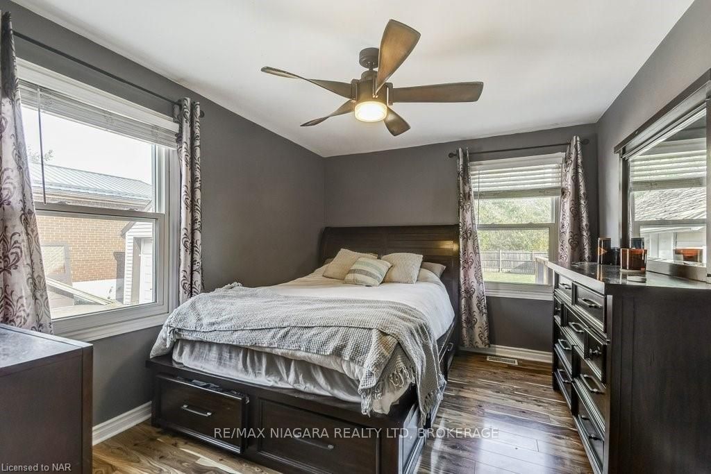 Photo 21 of 303 Riverside Drive, Welland, Broadway — HOMEH